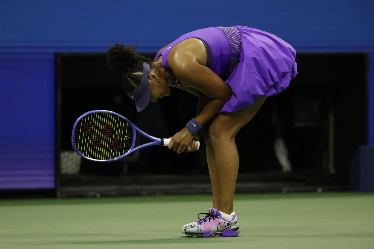 大坂なおみは全米オープン準々決勝に勝利すると歓喜のガッツポーズ（AP)