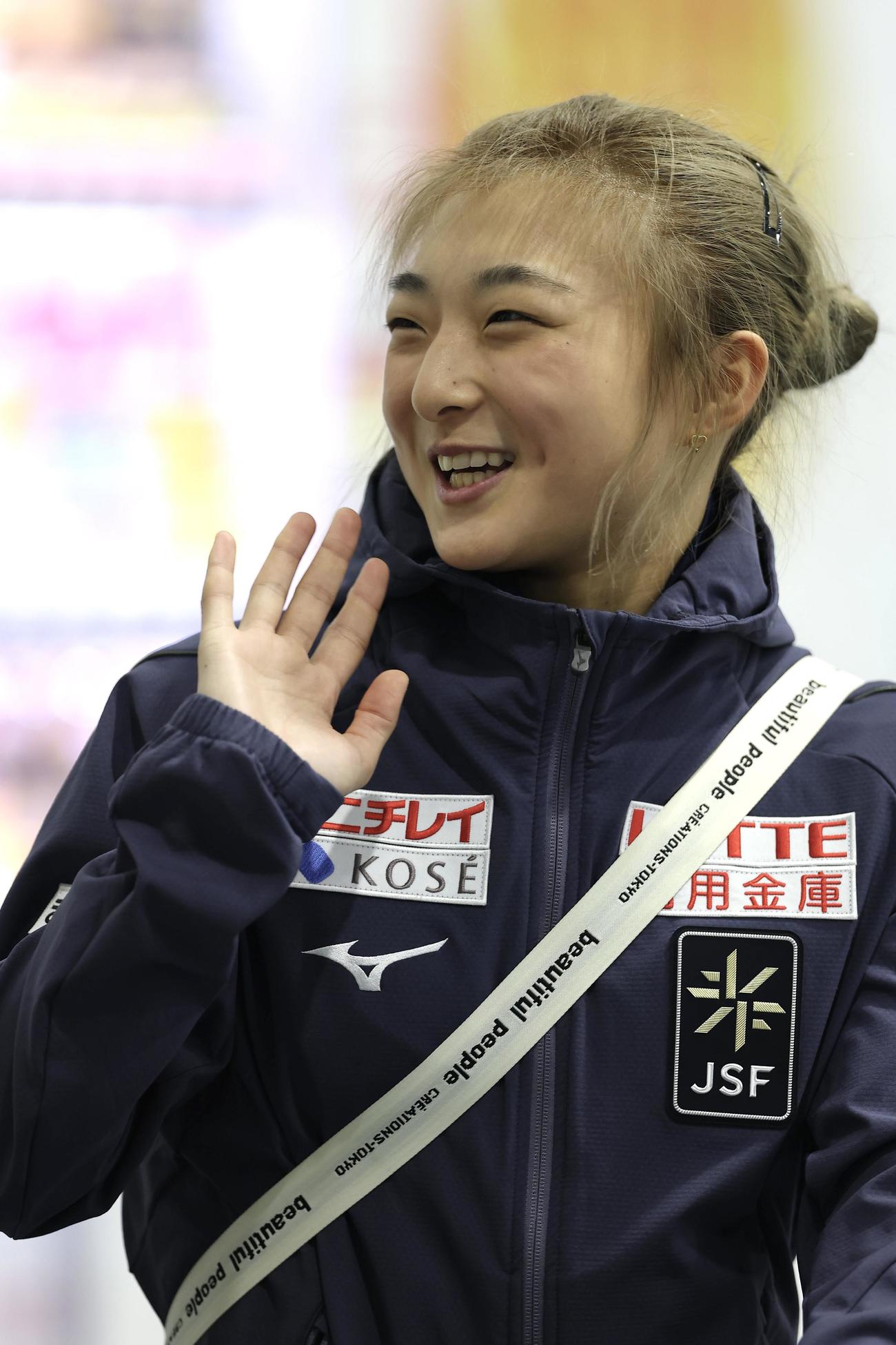 女子SPに向け練習を行った坂本（撮影・前田充）