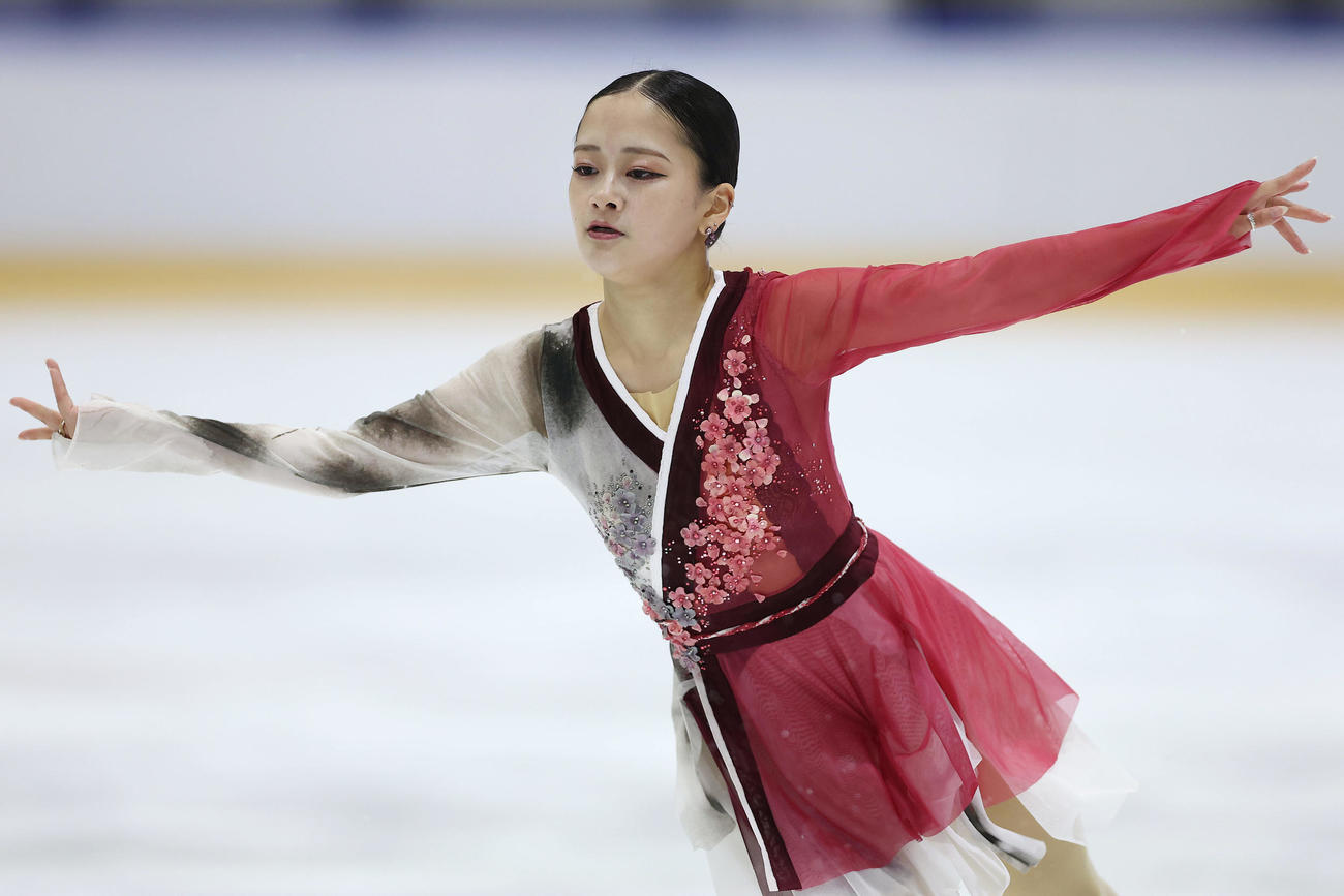 女子フリーで演技する渡辺（撮影・前田充）