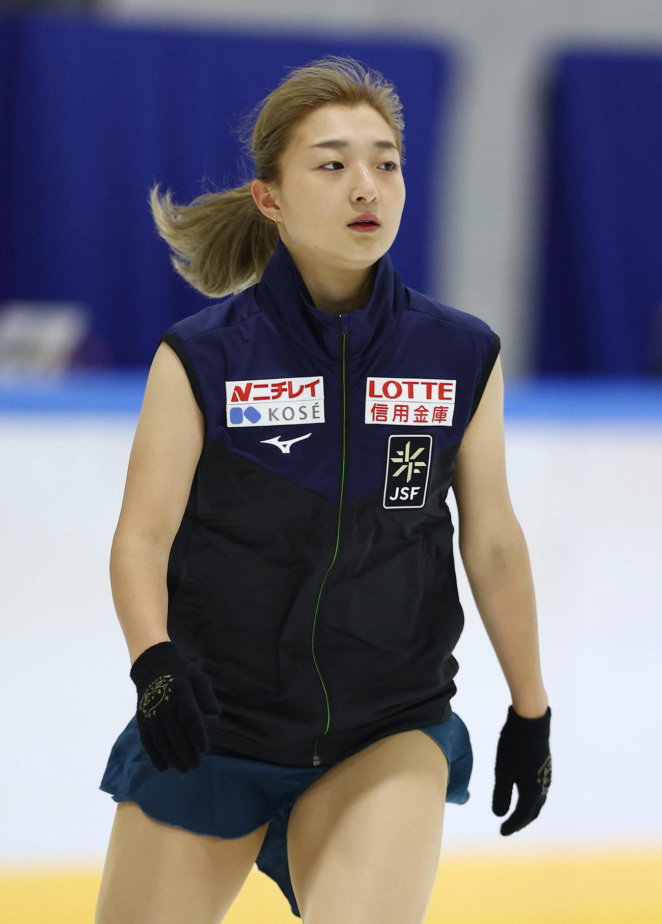 女子フリーに向け練習する坂本（撮影・前田充）