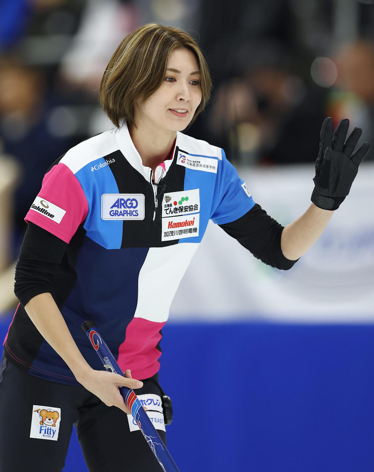SC軽井沢クラブ対フォルティウス　第2エンド、ショットを決め笑顔を見せるフォルティウス吉村（撮影・前田充）