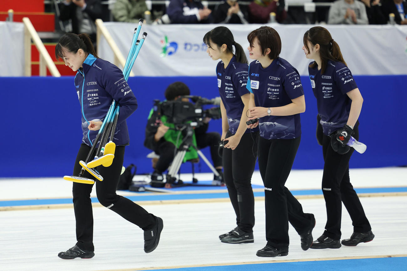 SC軽井沢クラブ対フォルティウス　フォルティウス敗れ、引き揚げるSC軽井沢クラブの選手たち（2025年9月14日撮影）