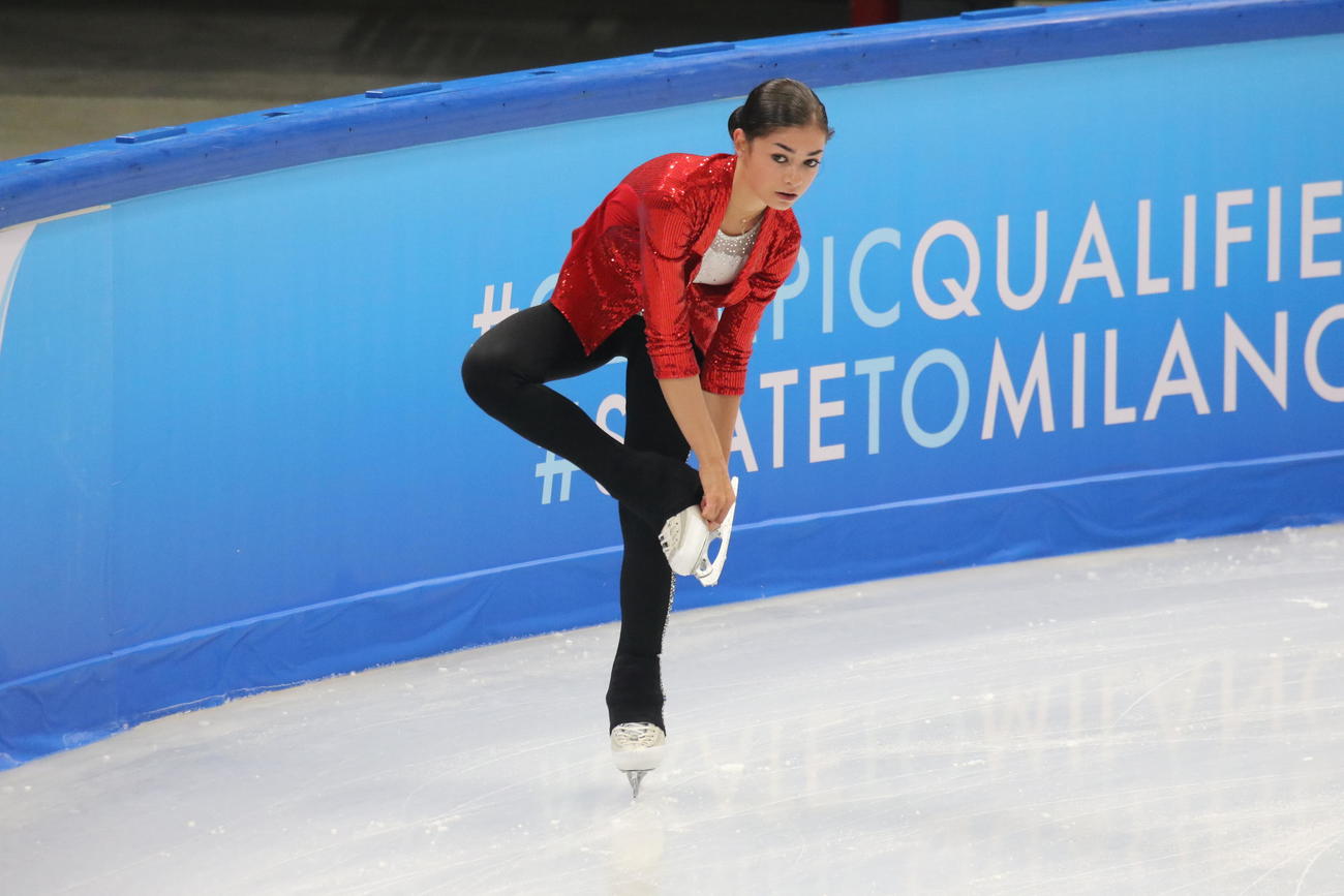 ミラノ・コルティナ冬季五輪最終予選ショートプログラム前の公式練習に臨んだアデリア・ペトロシャン（撮影・松本航）