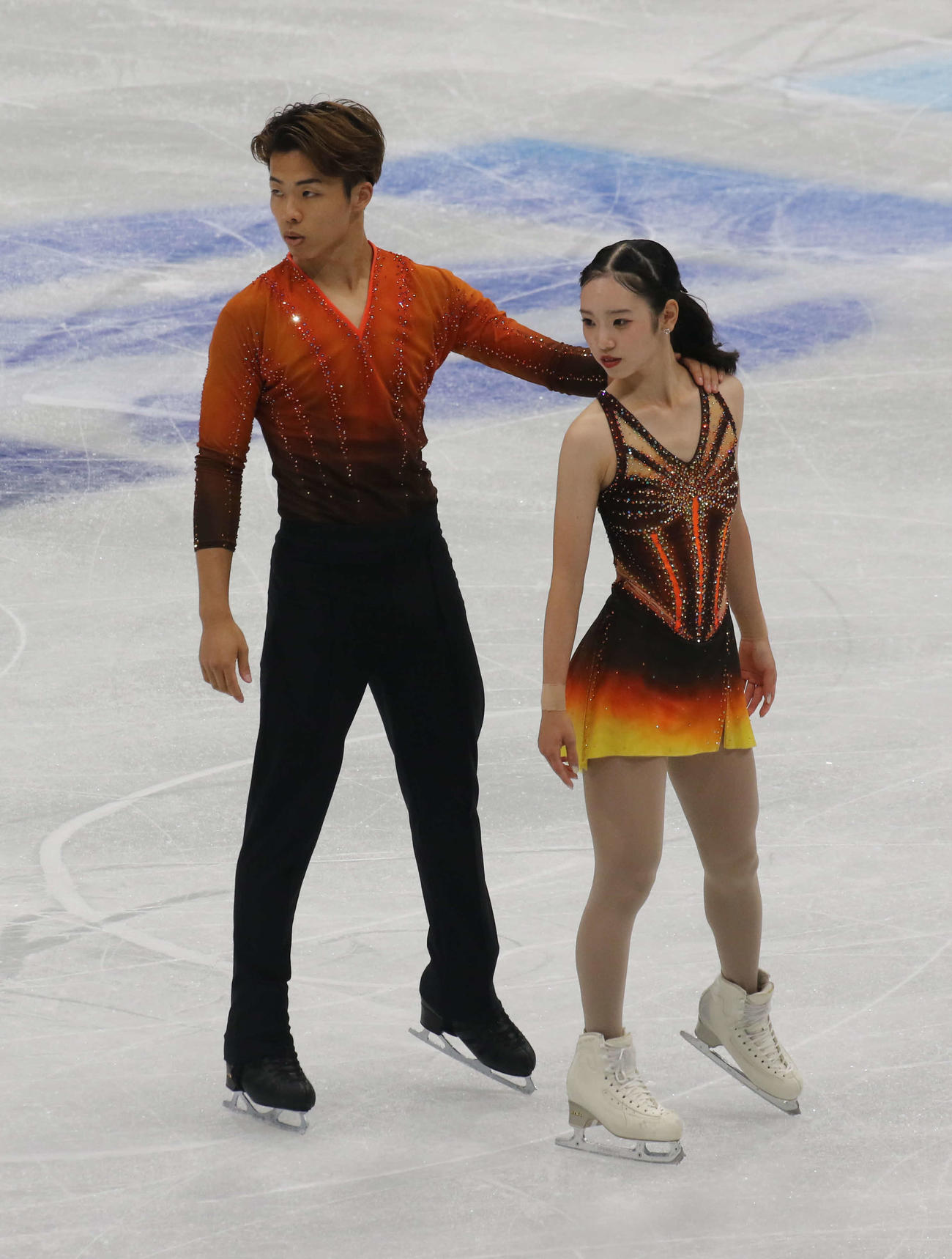 ミラノ・コルティナ冬季五輪最終予選ペアSP　演技する長岡柚奈（右）と森口澄士（撮影・松本航）