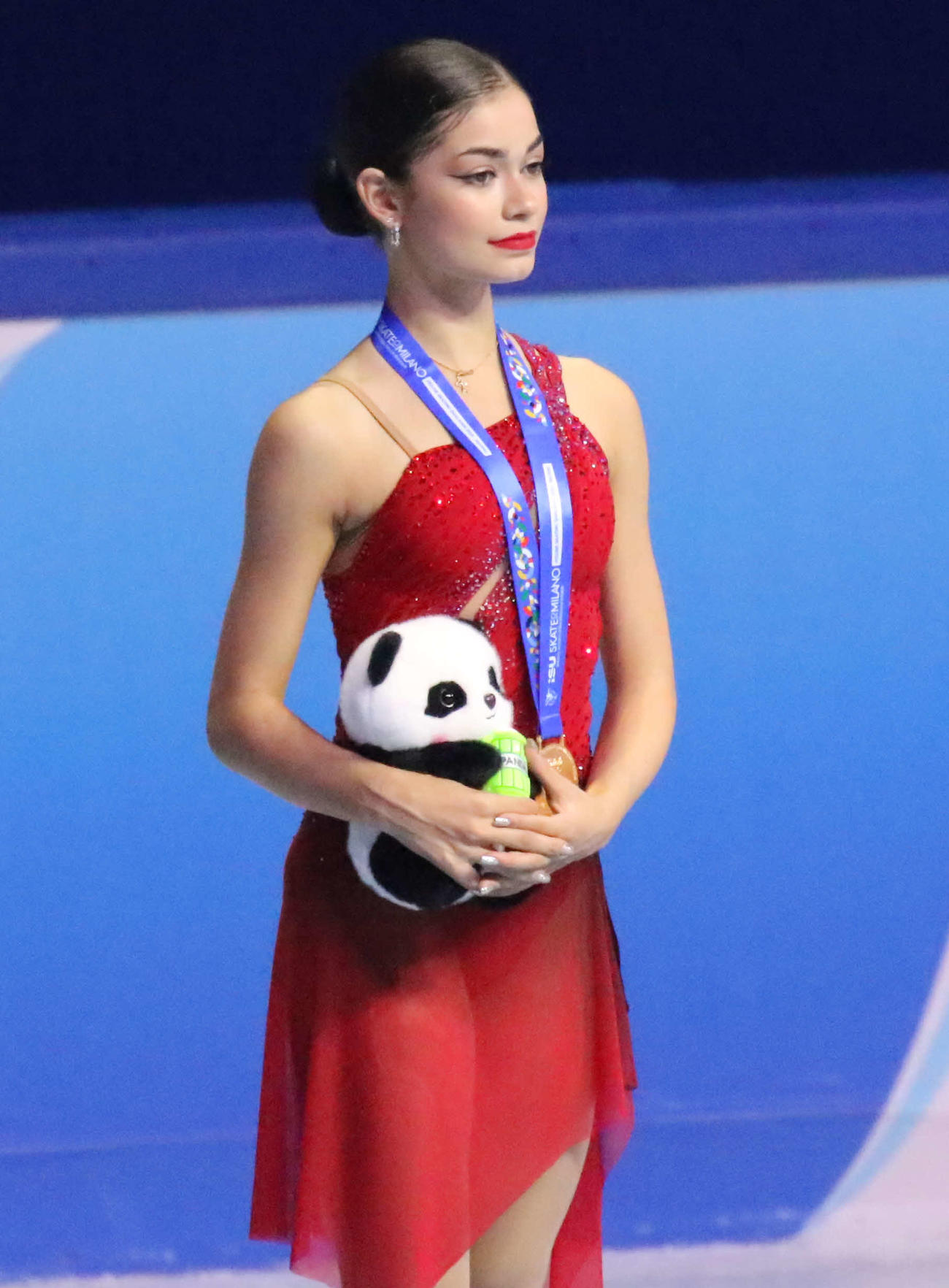 ミラノ・コルティナ冬季五輪最終予選女子の表彰式に出席したアデリア・ペトロシャン（撮影・松本航）