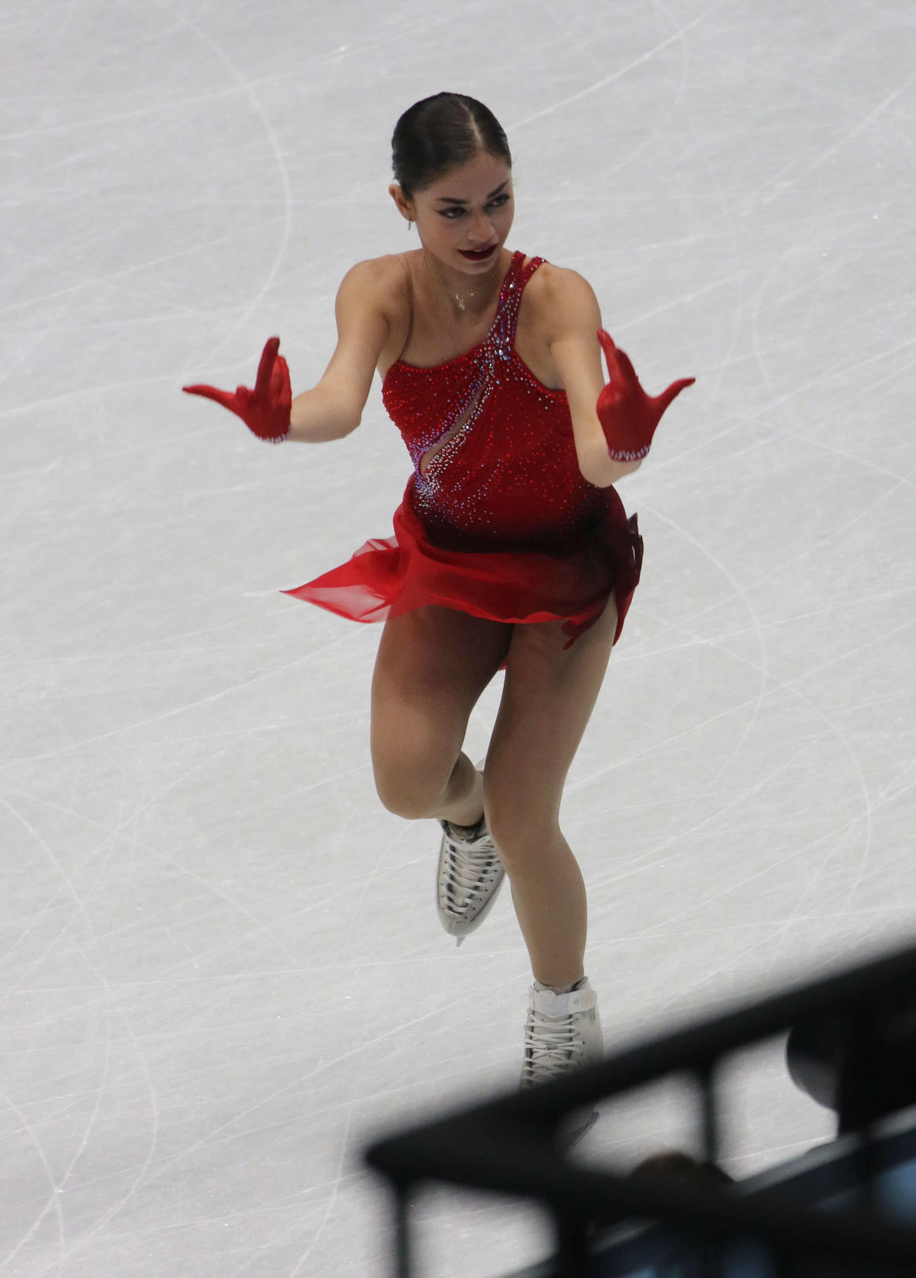 ミラノ・コルティナ冬季五輪最終予選女子フリー　演技するアデリア・ペトロシャン（撮影・松本航）