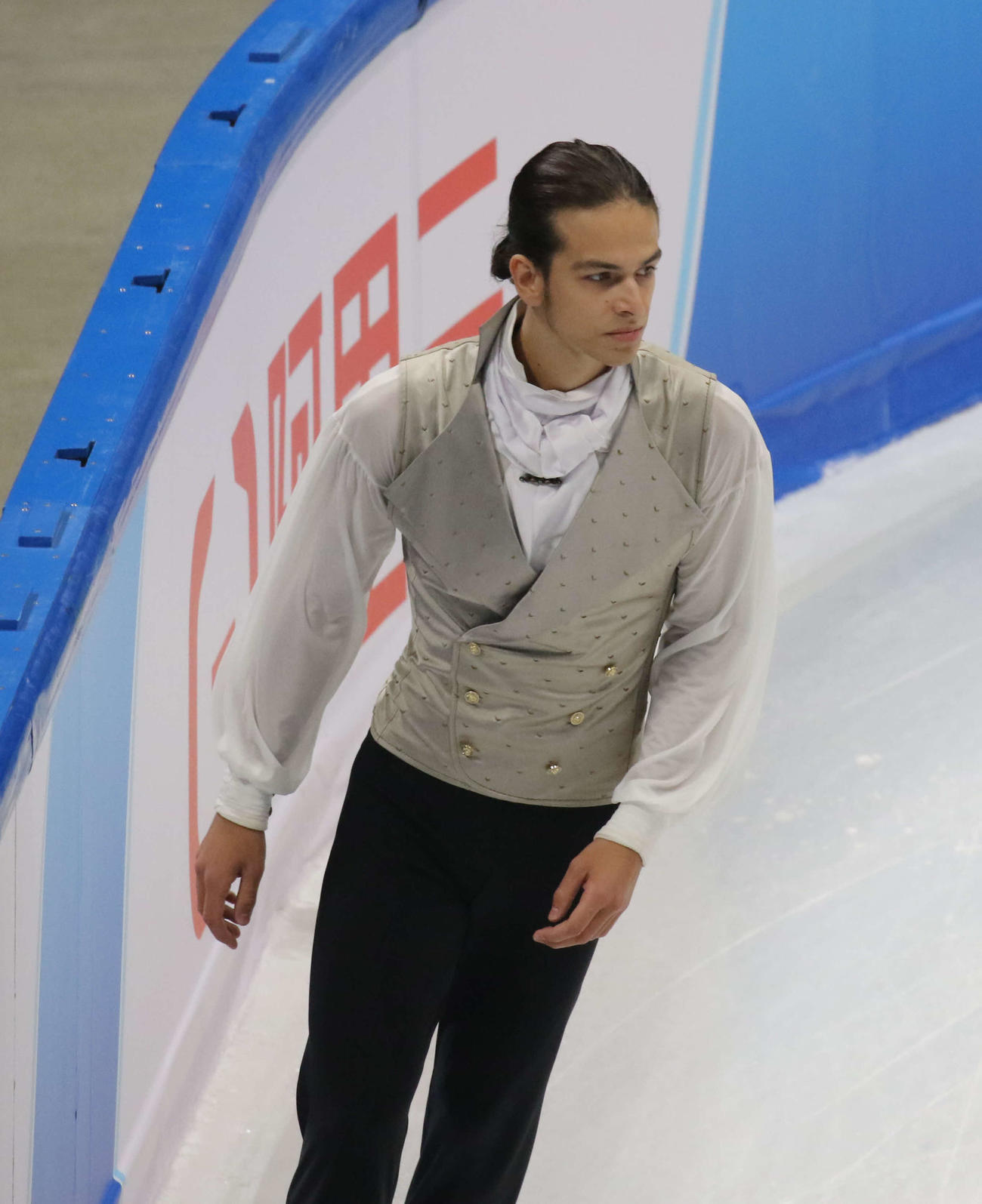 ミラノ・コルティナ冬季五輪最終予選男子フリー　演技に向かうピョートル・グメンニク（撮影・松本航）