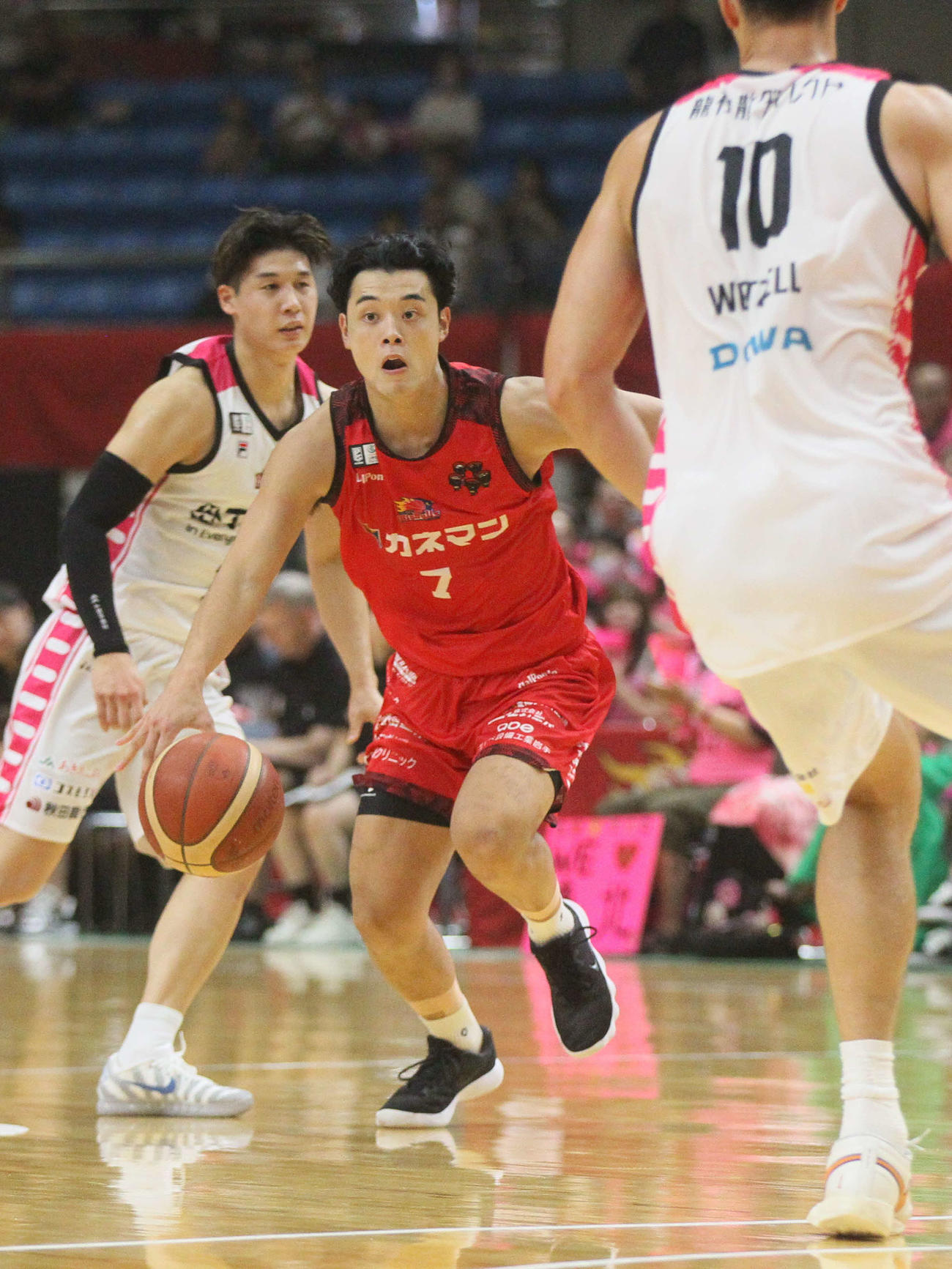 ボールを狙うB2岩手中野（2025年9月撮影）