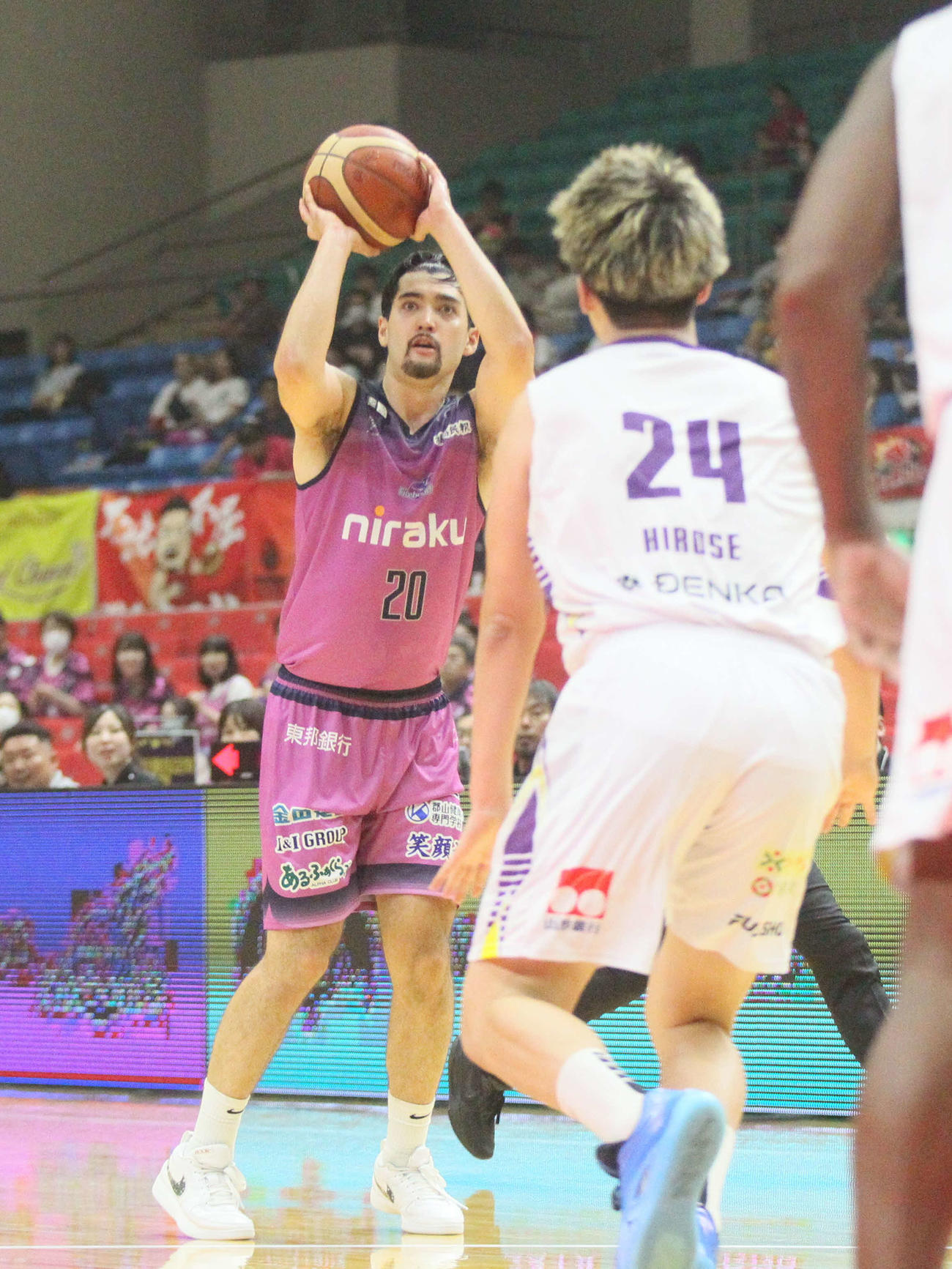 B2福島対B2山形　シュートを狙うB2福島・ワイリー光希スカイ（2025年9月撮影）