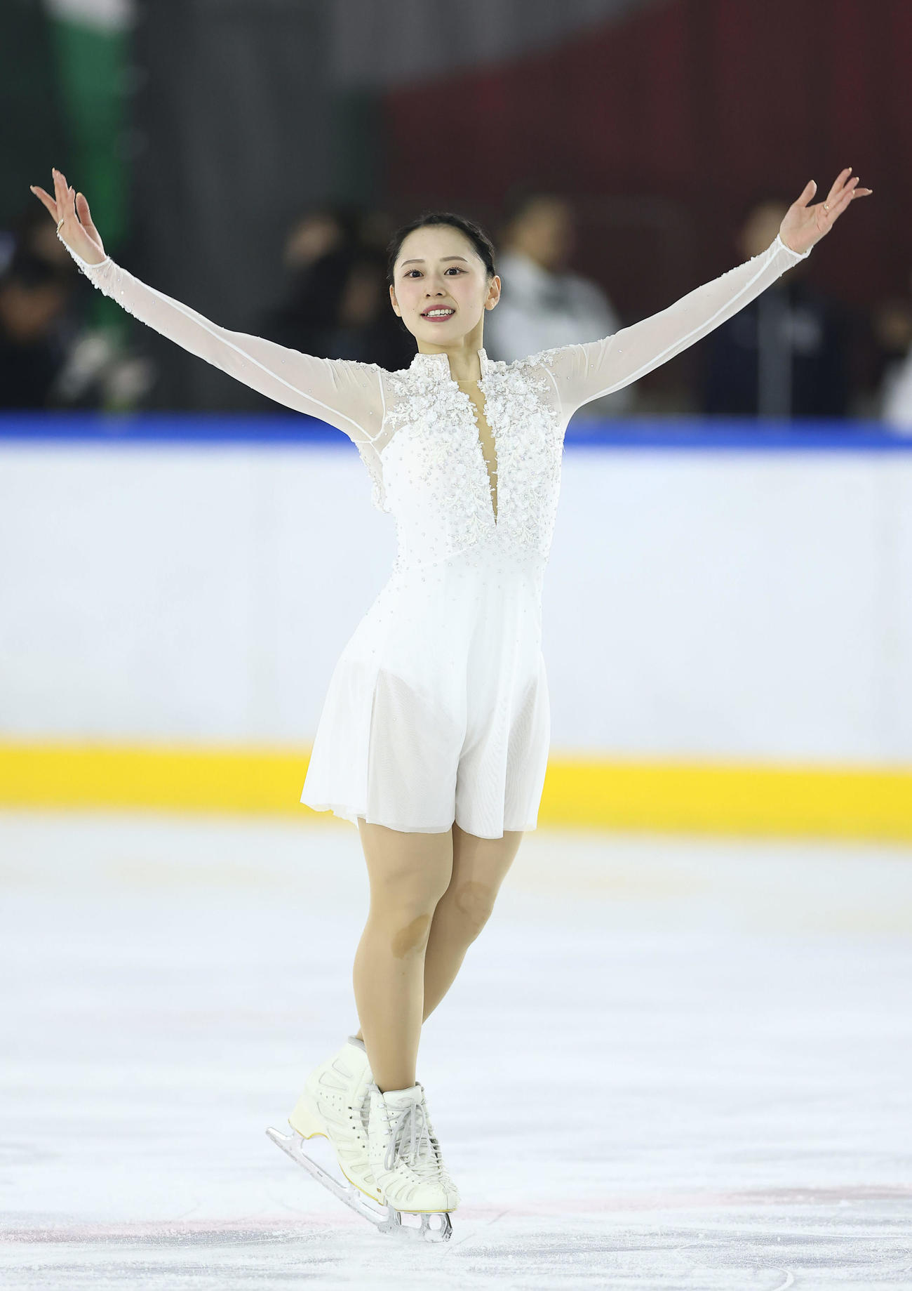 女子SPの演技を終え、笑顔を見せる三宅（撮影・前田充）