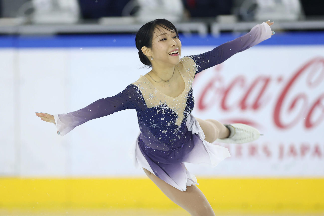 女子SPで演技する三原（撮影・前田充）