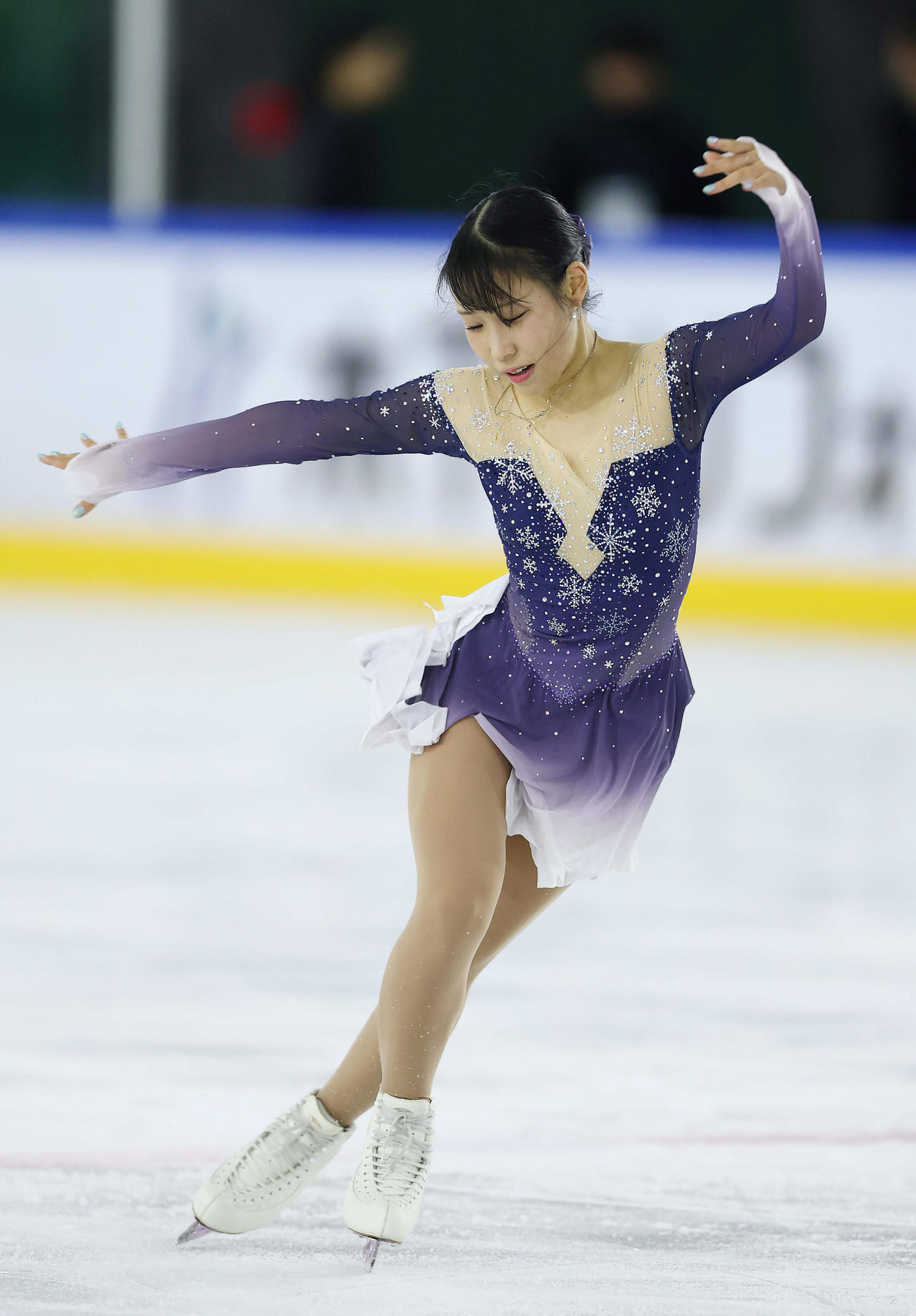 女子SPで演技する三原（撮影・前田充）