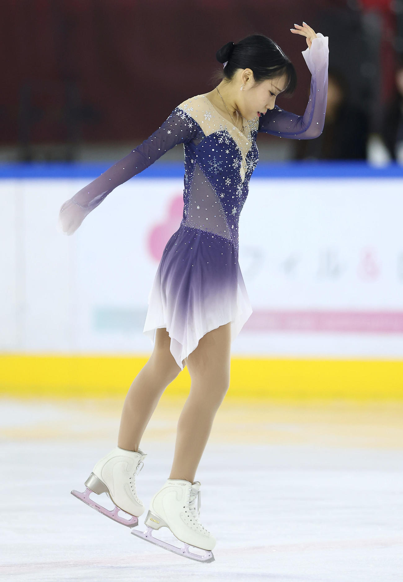 女子SPで演技する三原（撮影・前田充）