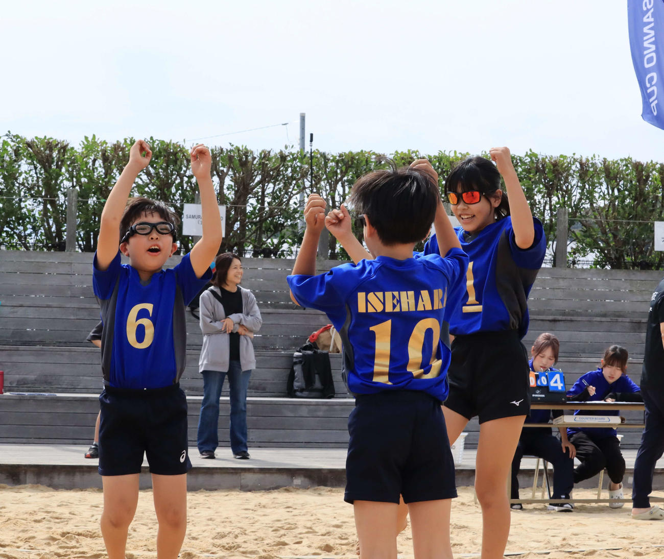 「SANNO CUP2025」で初の決勝トーナメント進出を決めた伊勢原ジュニアバレーボールクラブ