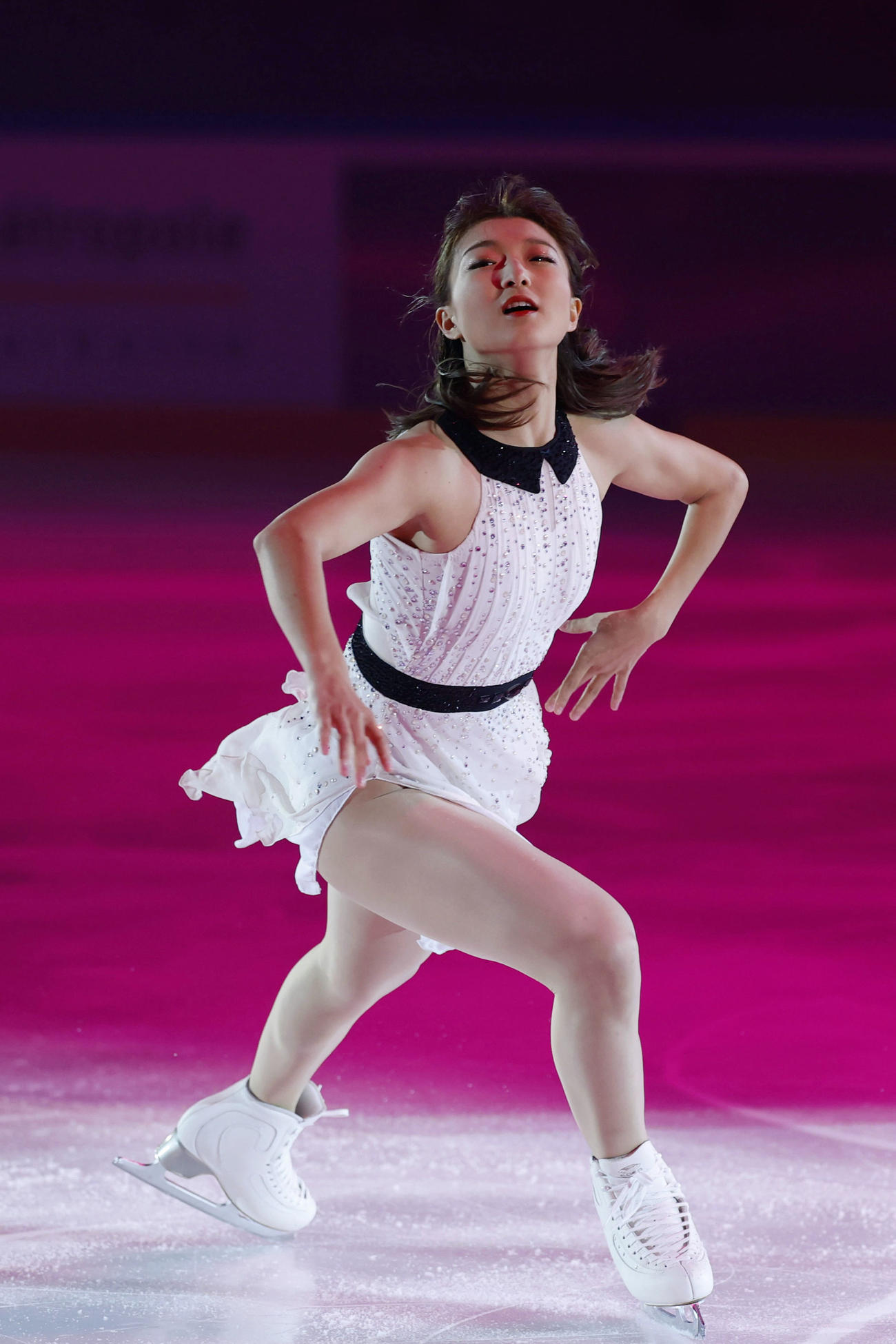 エキシビションで演技する坂本花織（共同）