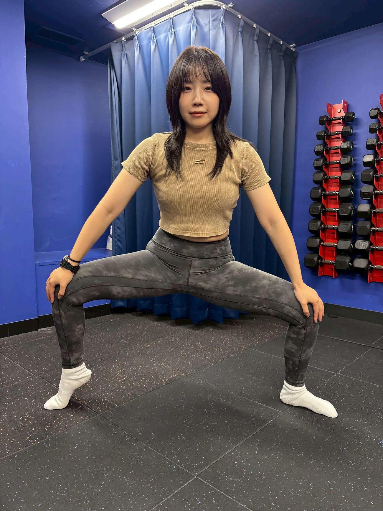 左右交互にかかとをあげる
