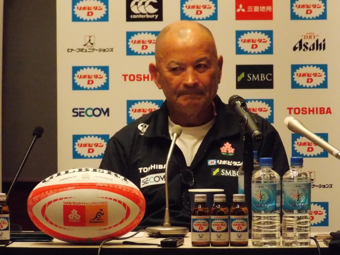 オーストラリア戦に向けての記者会見に臨んだ日本代表のエディー・ジョーンズ・ヘッドコーチ（撮影・松本航）