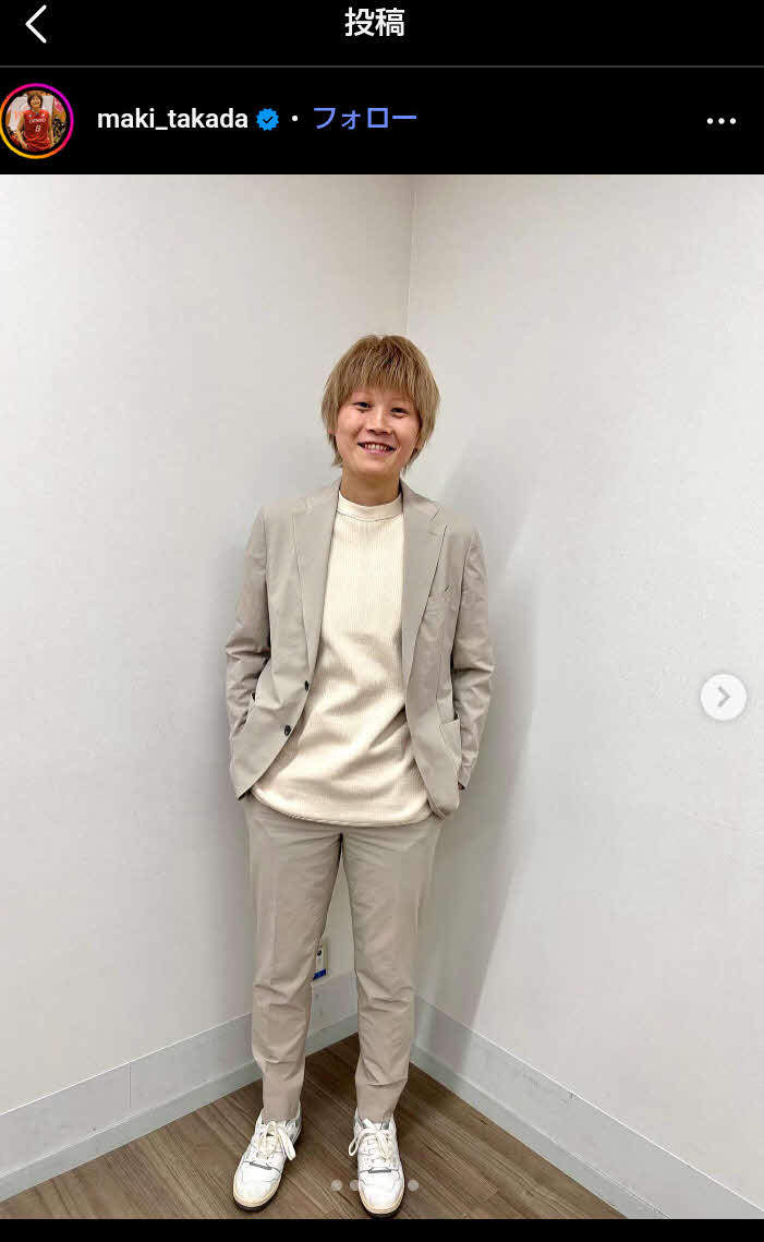 ポージングに悩む高田真希（本人のインスタグラムから）