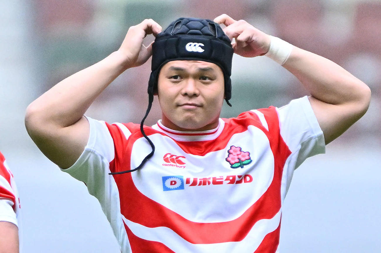 試合前日練習に臨む小林（撮影・滝沢徹郎）