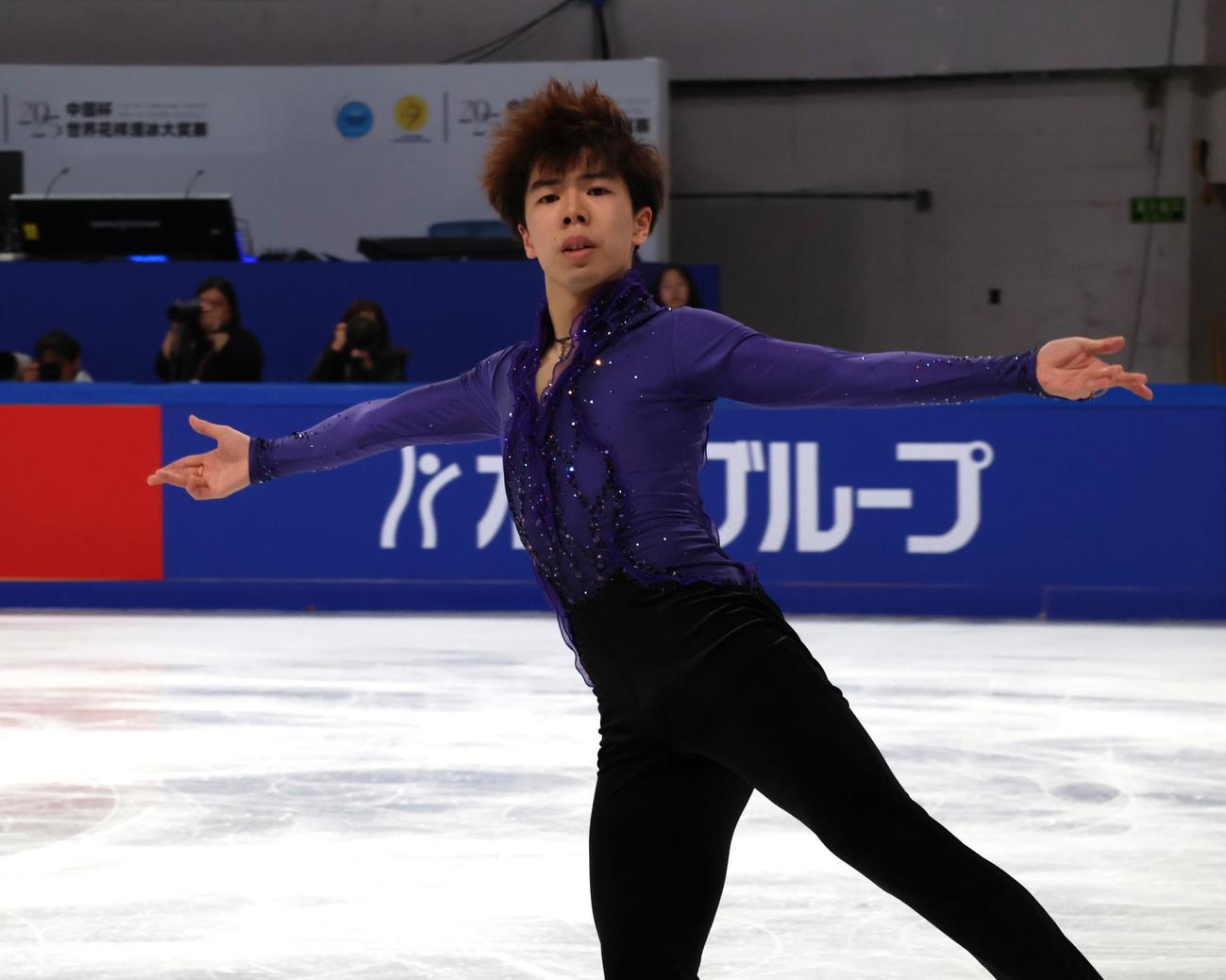 中国杯の公式練習に臨む佐藤（撮影・勝部晃多）