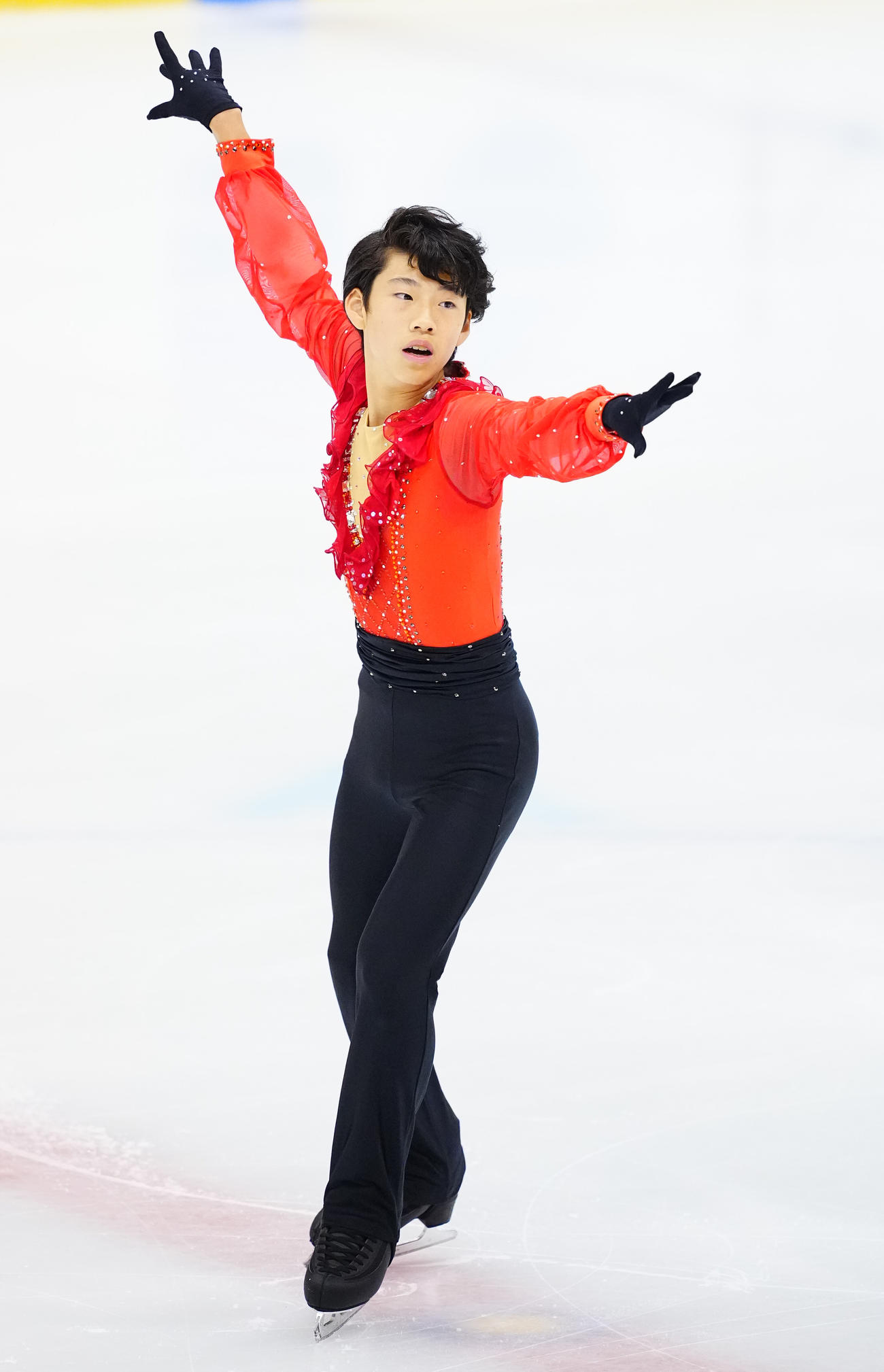 ジュニア男子SPの演技をする堂前（撮影・垰建太）