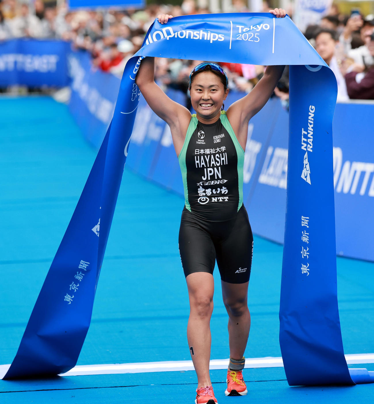 女子で優勝した日本福祉大、まるいちの林（撮影・野上伸悟）