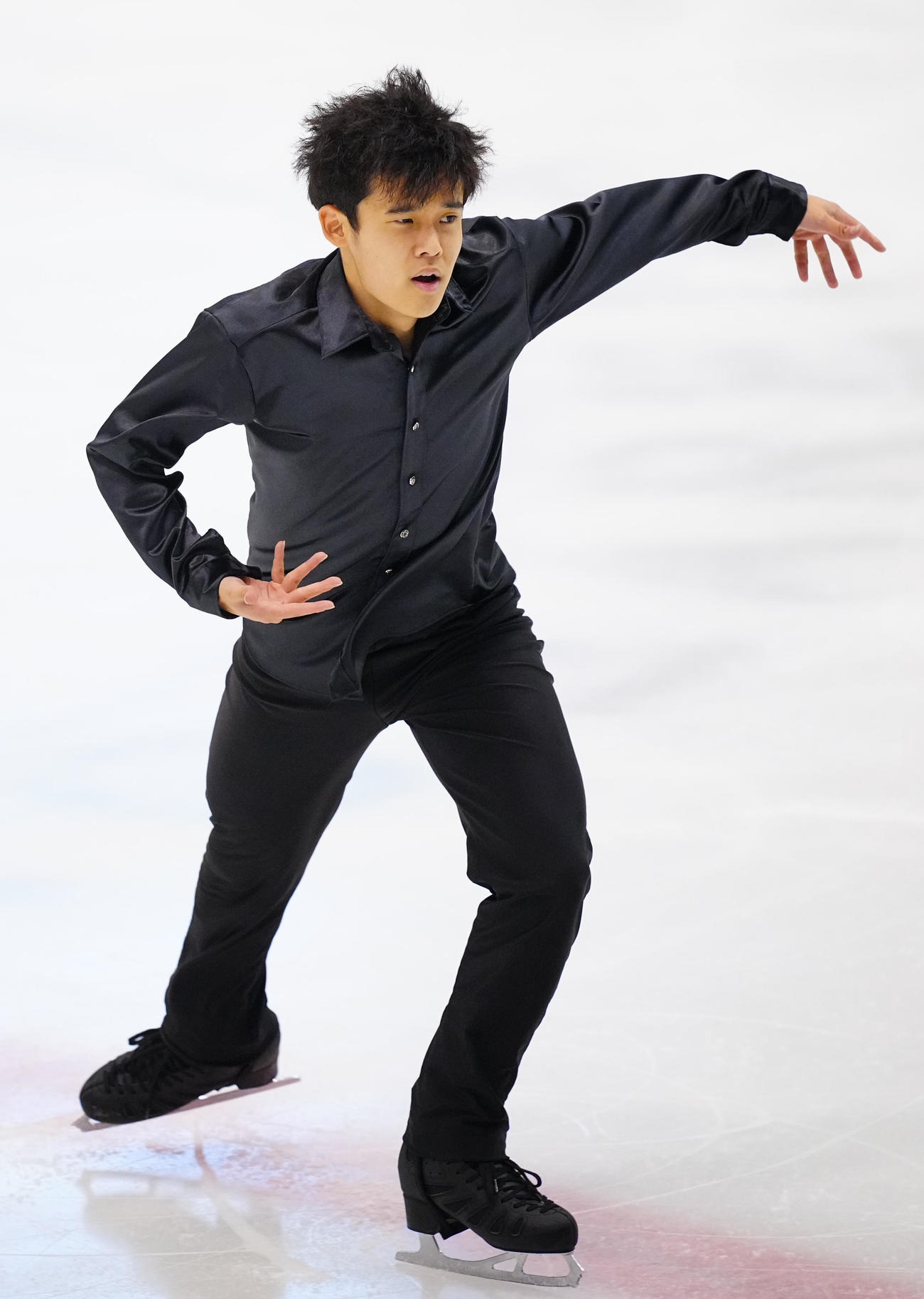 男子フリーの演技をする尾形（撮影・垰建太）