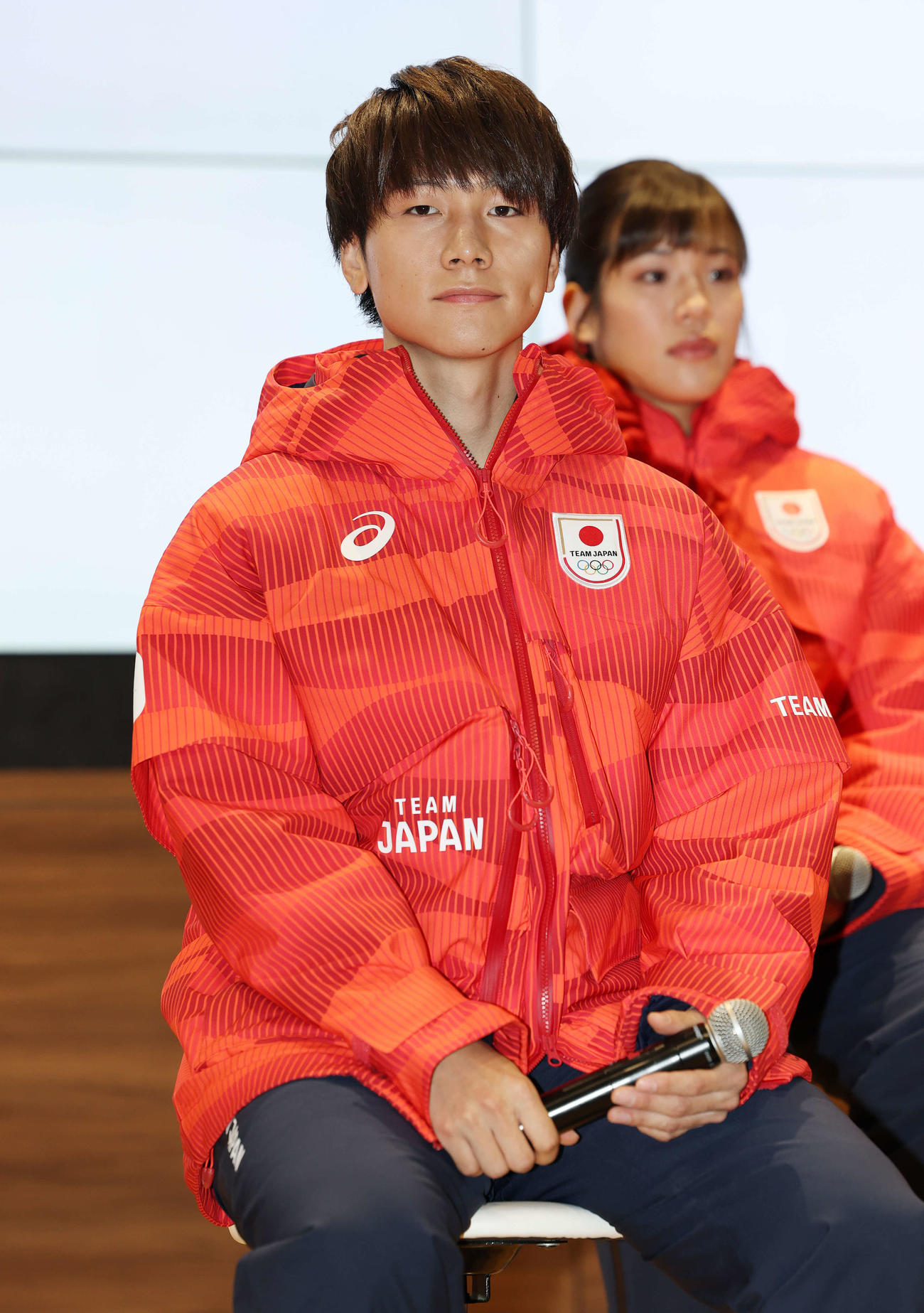 「ミラノ・コルティナ2026五輪・パラリンピック冬季競技大会TEAM JAPANオフィシャルスポーツウエア発表記者会見」に登壇した森重（撮影・宮地輝）