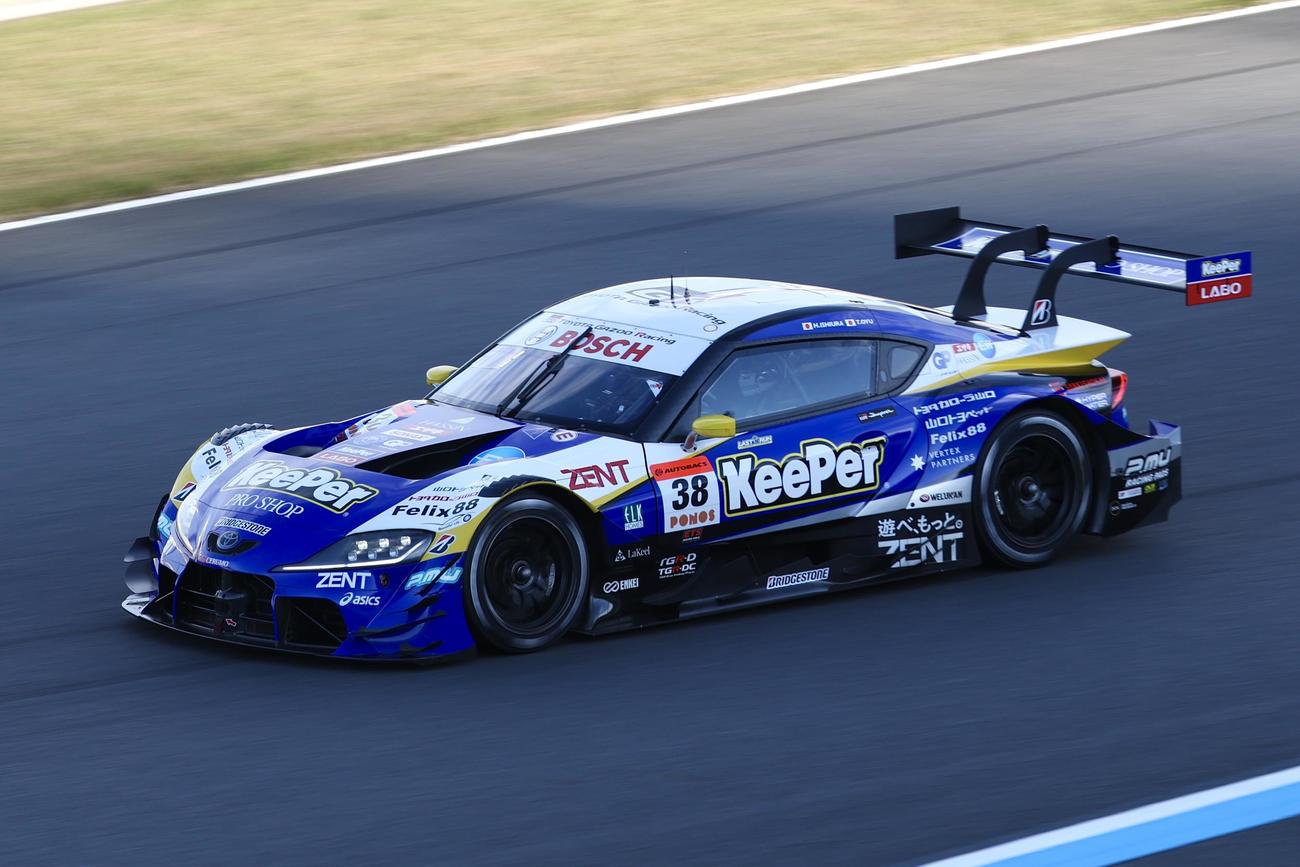 ポールポジションを獲得した38号車（撮影・宮地輝）