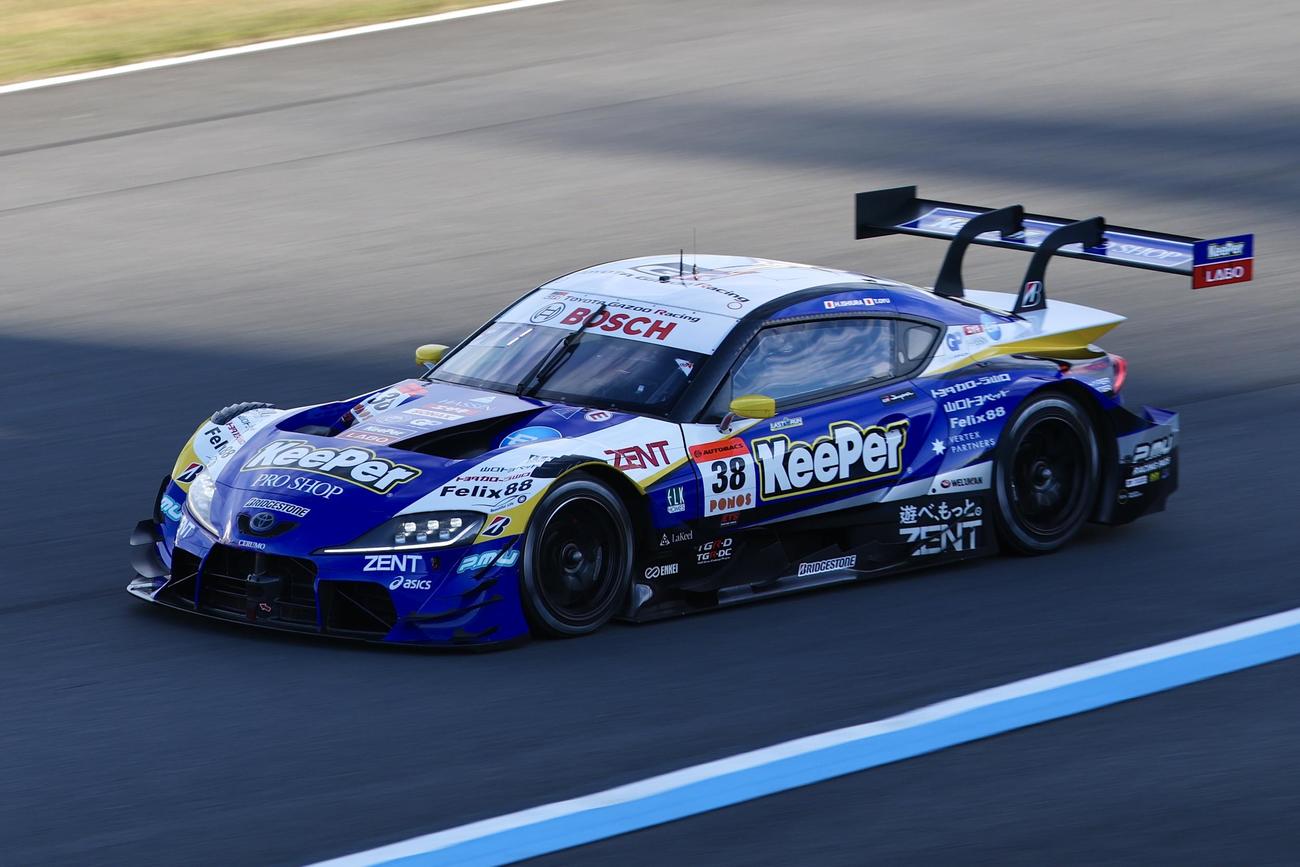 ポールポジションを獲得した38号車（撮影・宮地輝）
