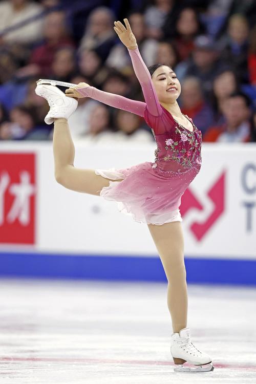 女子でGP初優勝を果たした千葉百音＝サスカトゥーン（共同）