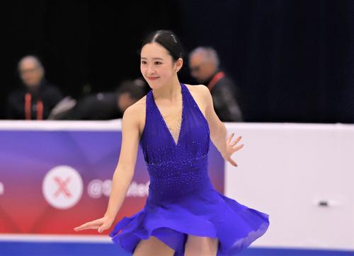 GPシリーズ第3戦スケートカナダ　女子フリーへ向けた公式練習に参加した青木（撮影・藤塚大輔）