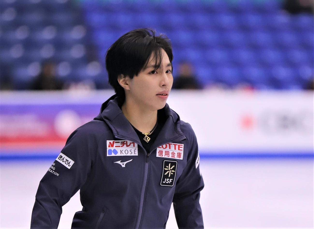 GPシリーズ第3戦スケートカナダ　男子SPへ向けた公式練習に参加する三浦（撮影・藤塚大輔）