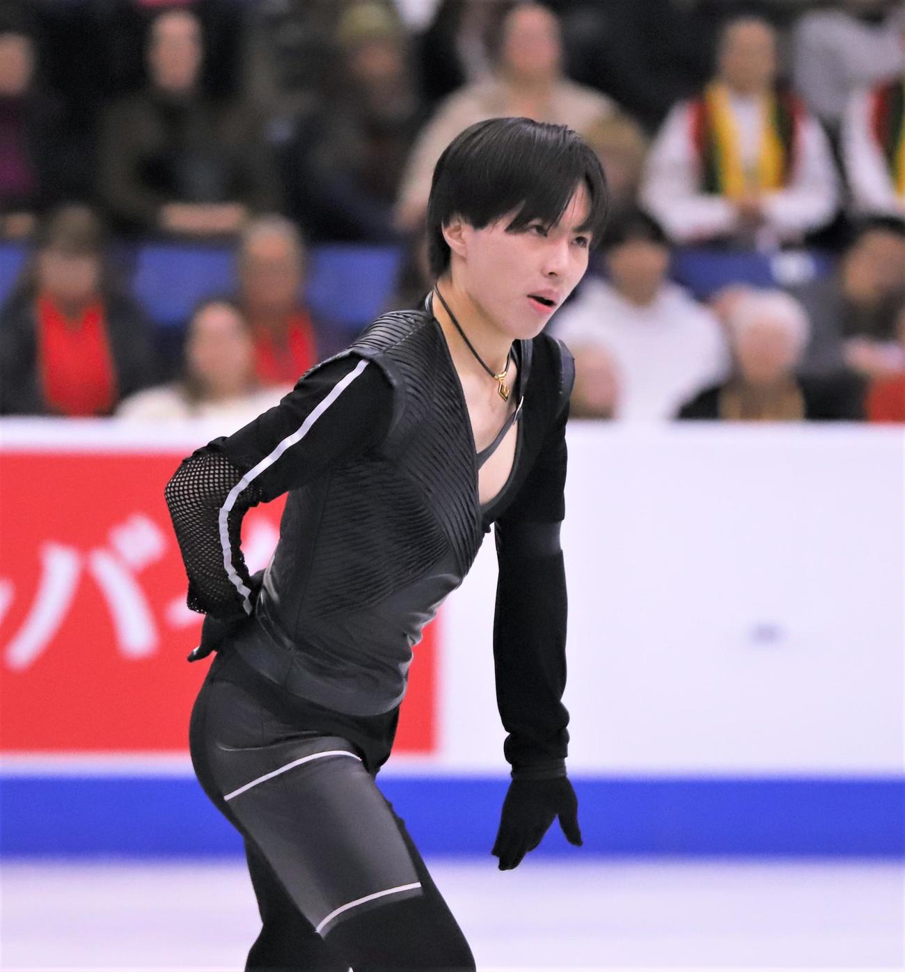 GPシリーズ第3戦スケートカナダ　男子SPで演技を披露する三浦（撮影・藤塚大輔）