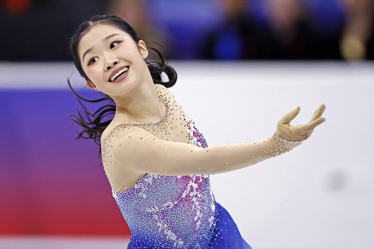 女子フリー　演技する中井亜美（共同）