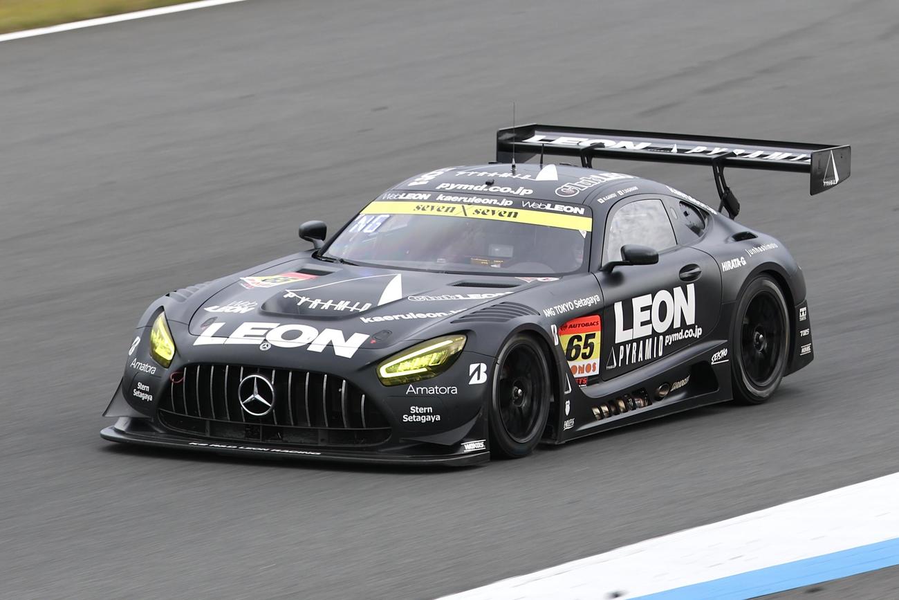 GT300クラス年間優勝を果たした65号車（撮影・宮地輝）