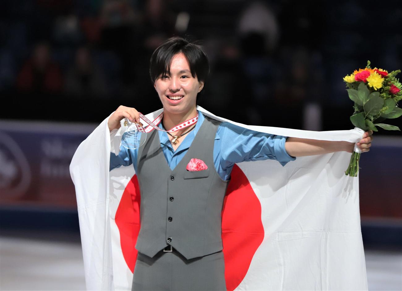 GPシリーズ第3戦スケートカナダ　男子で銅メダルを獲得した三浦（撮影・藤塚大輔）