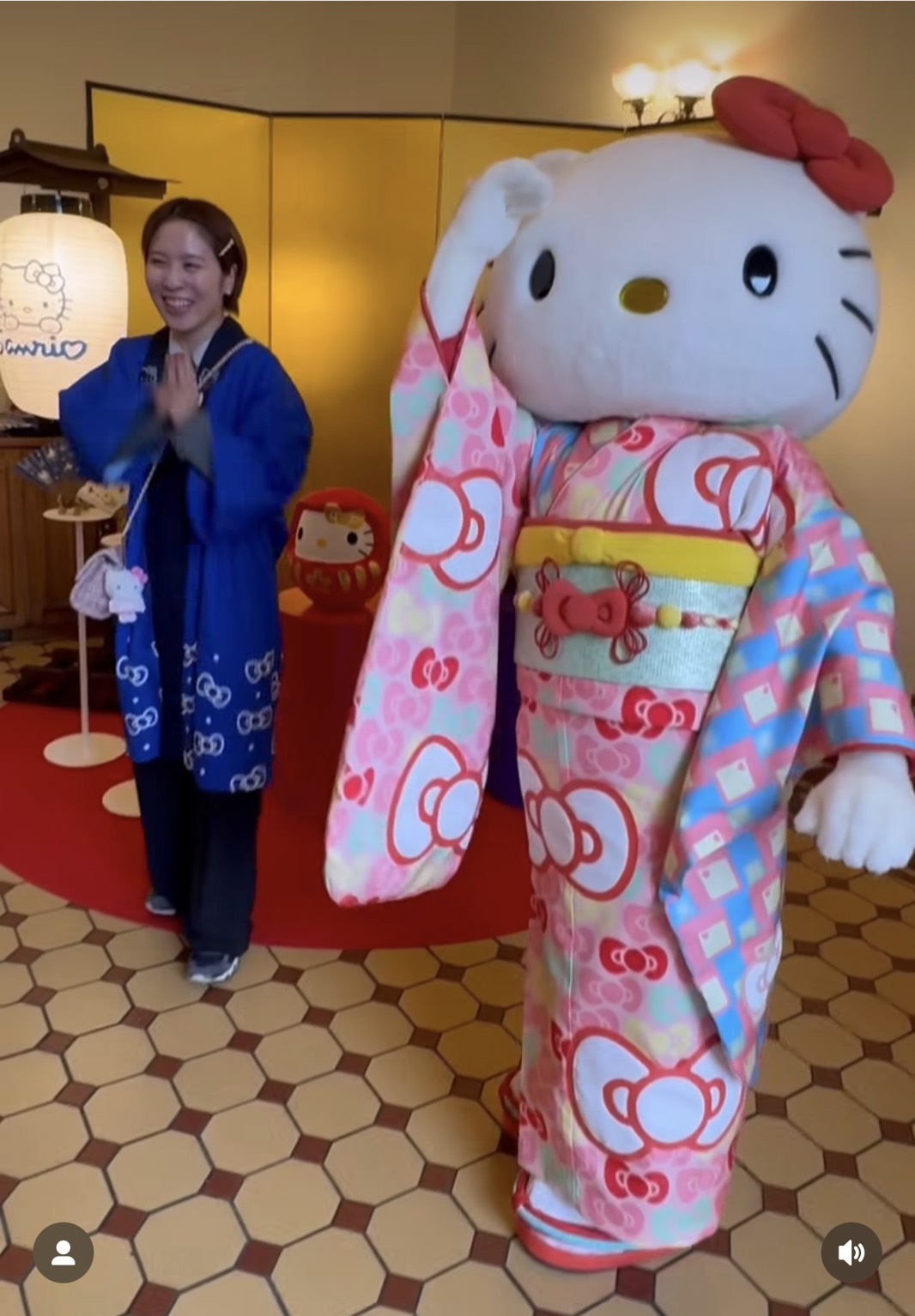インスタグラムでハローキティとの共演した様子を投稿した卓球女子シングルスの平野美宇（画像はスクリーンショット）