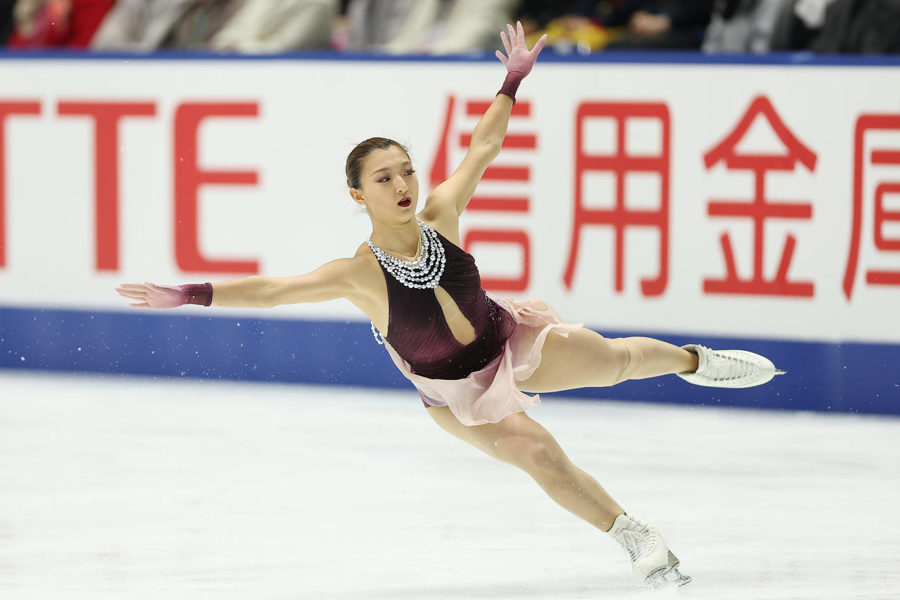 女子フリーで演技する坂本（撮影・前田充）