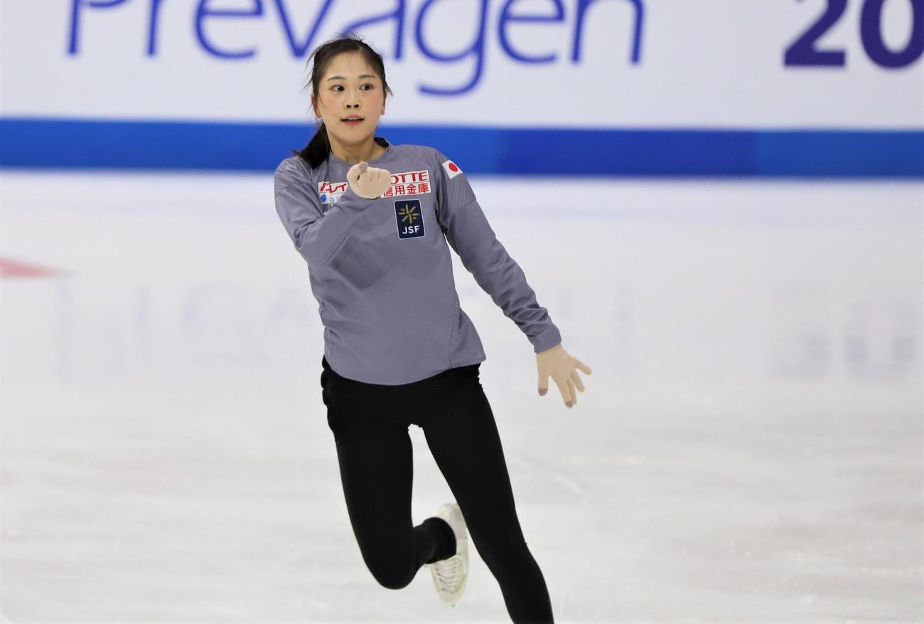 GPシリーズ・スケートアメリカ　女子SP当日の公式練習で調整した吉田（撮影・藤塚大輔）