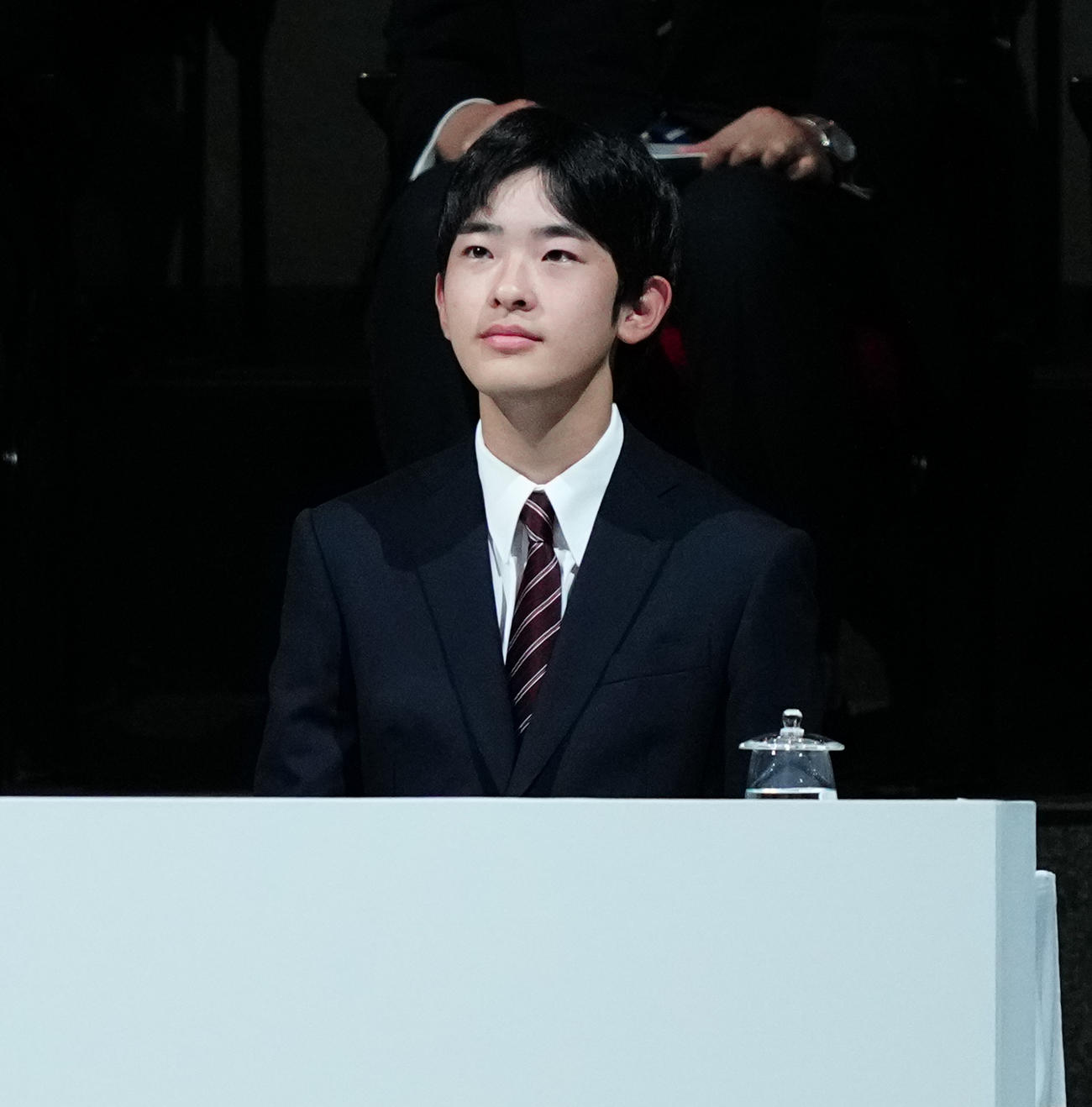 デフリンピック開会式に出席された秋篠宮家の長男悠仁さま（撮影・鈴木みどり）