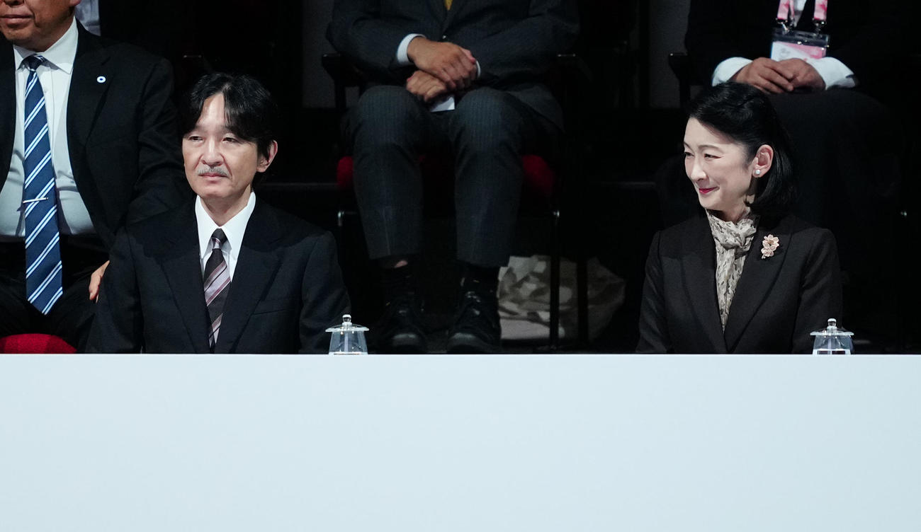 デフリンピック開会式　デフリンピック開会式に出席された秋篠宮ご夫妻（撮影・鈴木みどり）