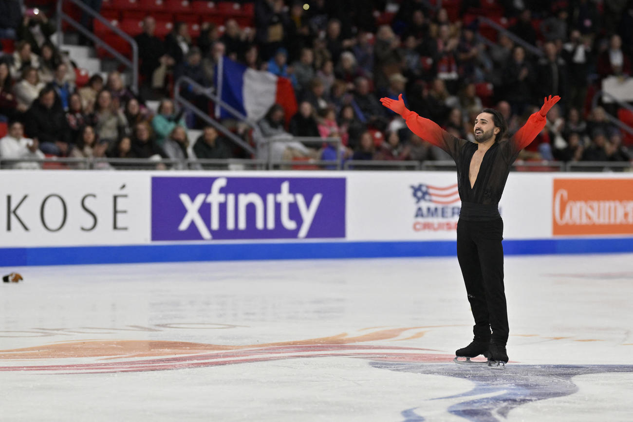 GPシリーズ・スケートアメリカ　男子優勝のケビン・エイモズ（Ed Wolfstein-Imagn Images＝ロイター）