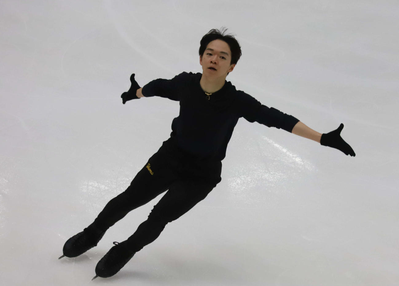 公式練習に臨んだ鍵山優真（撮影・松本航）