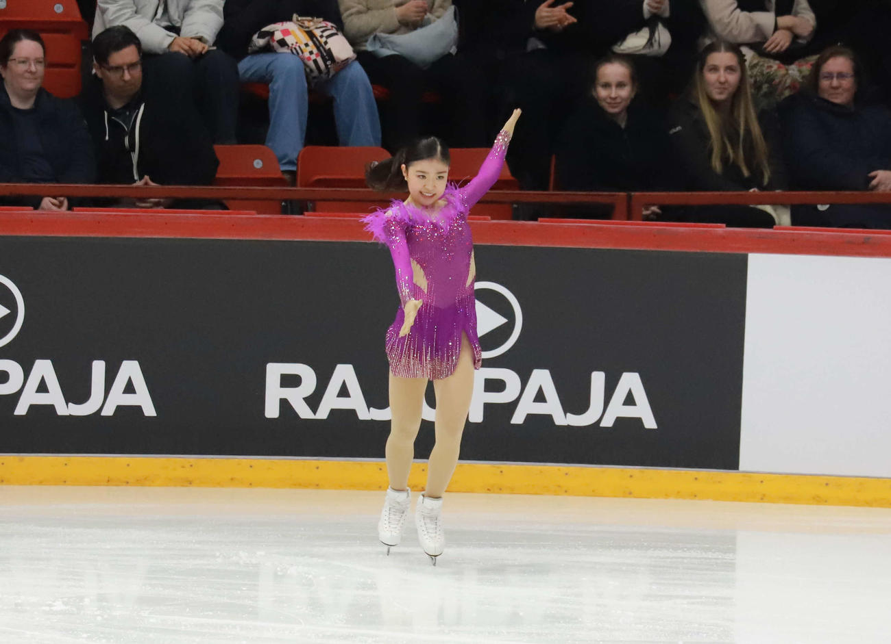 GPフィンランド大会女子SP　演技を披露する千葉百音（撮影・松本航）