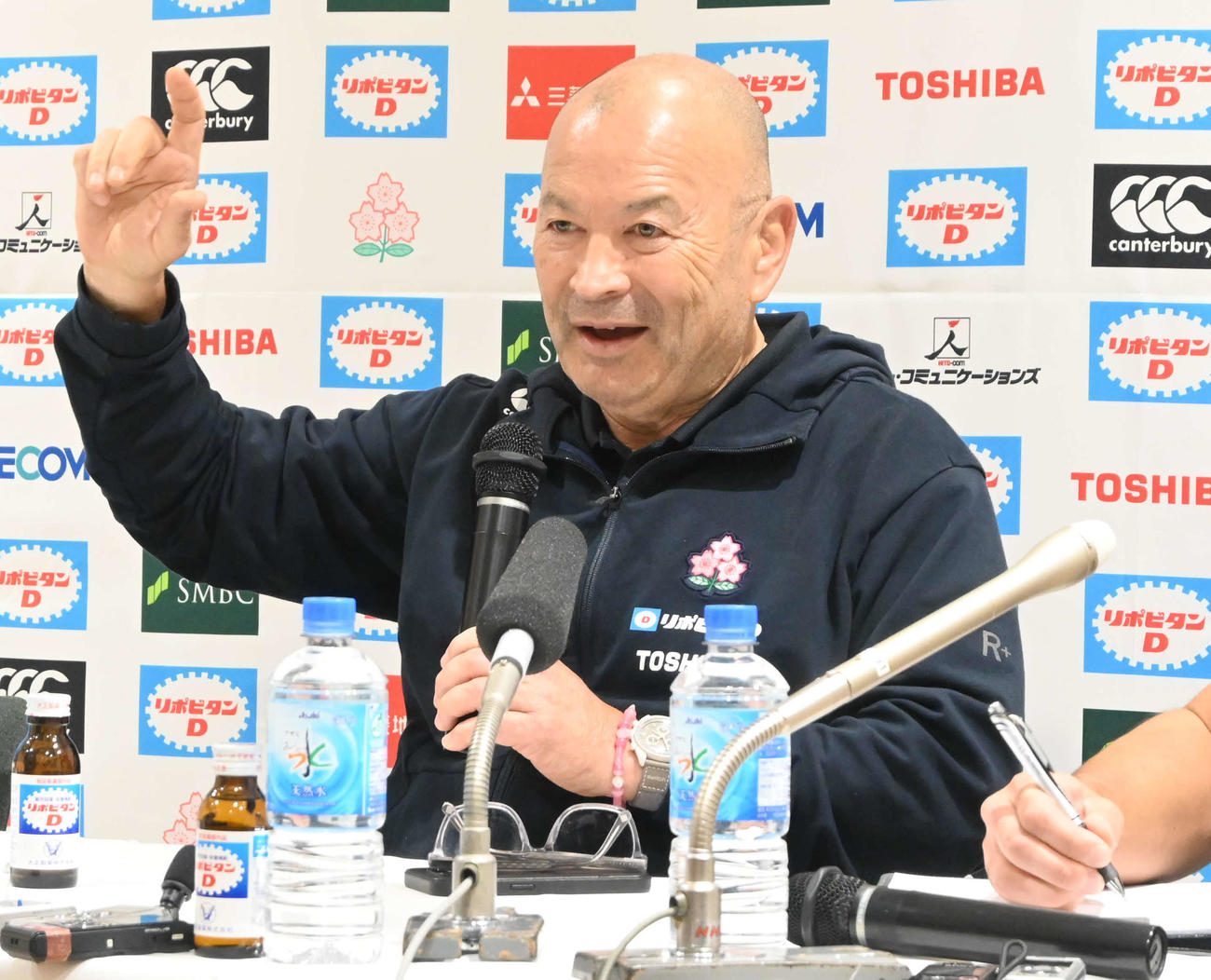 ラグビー日本代表の欧州遠征を振り返るジョーンズ・ヘッドコーチ（撮影・飯岡大暉）