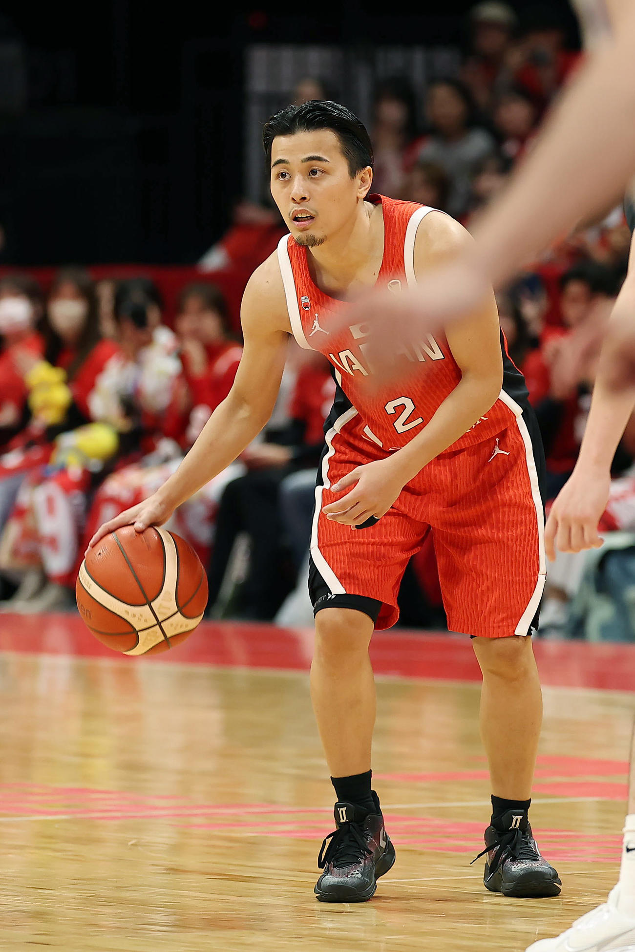 日本対台湾　第3Q、ドリブルで攻め上がる富樫（撮影・前田充）