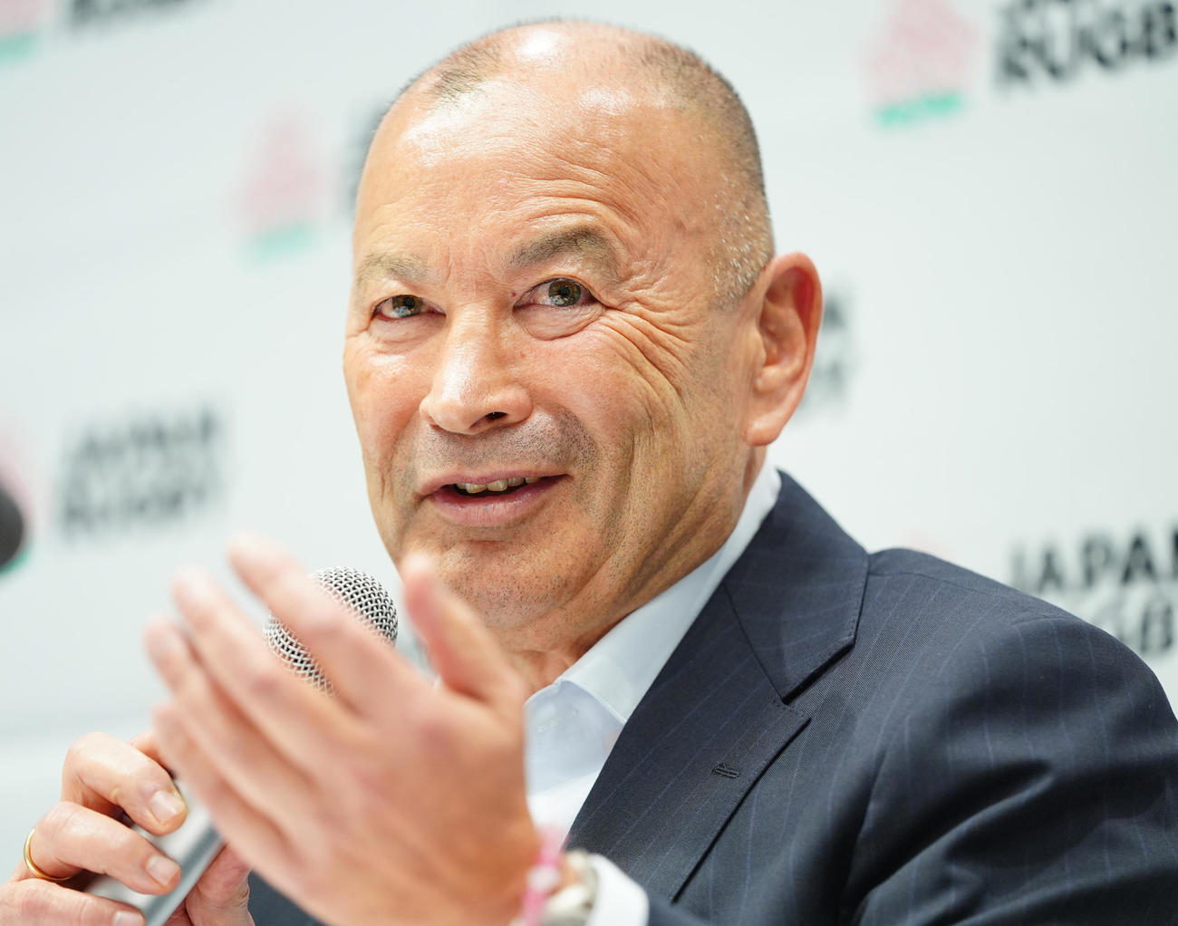 ラグビーW杯オーストラリア大会の組み合わせが決まり会見に臨む日本代表エディー・ジョーンズHC（撮影・垰建太）
