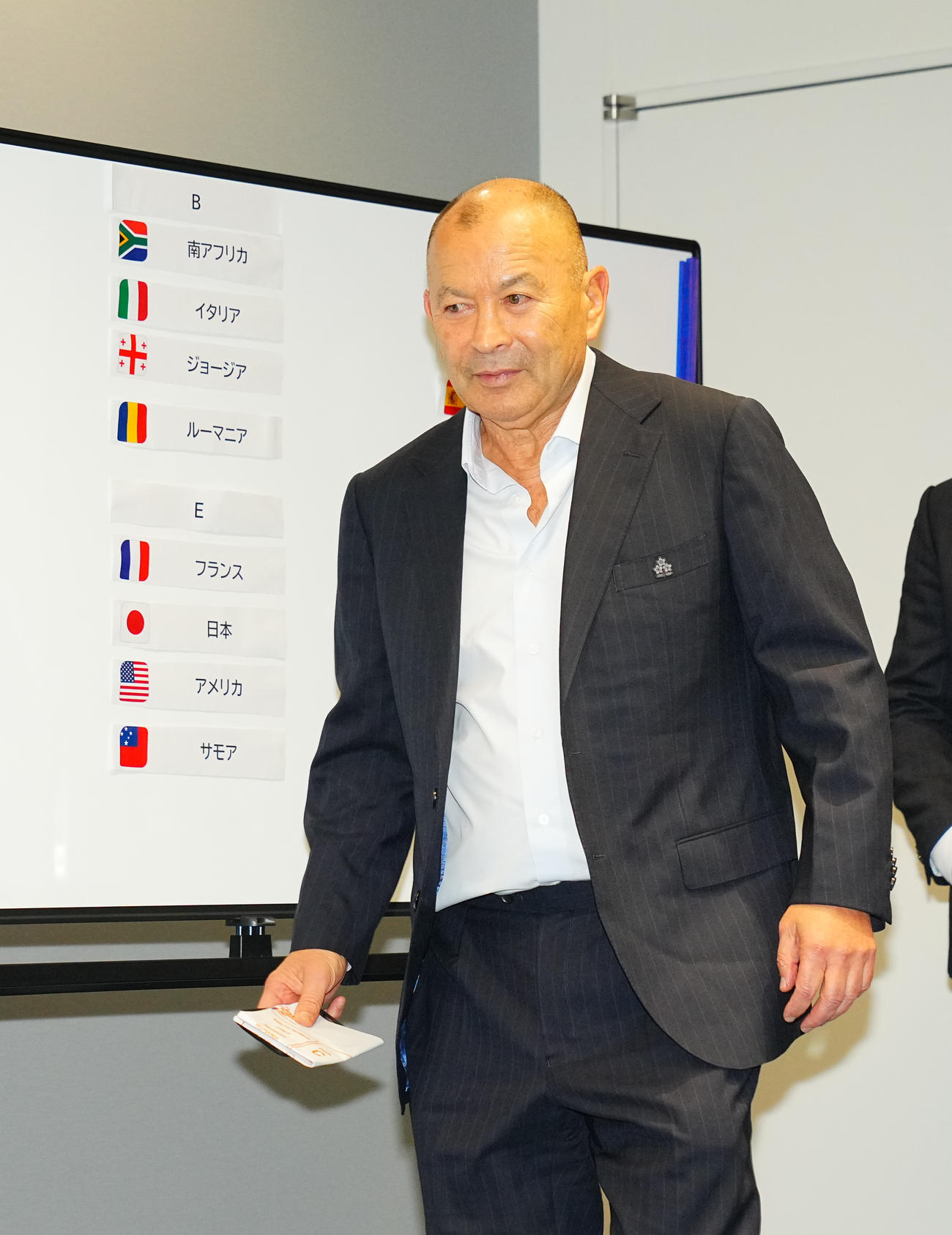 ラグビーW杯オーストラリア大会の組み合わせが決まり会見に臨む日本代表エディー・ジョーンズHC（撮影・垰建太）