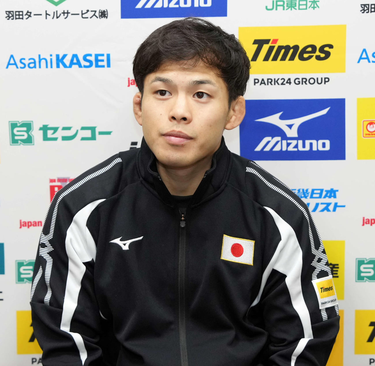 報道陣の質問に答える男子60キロ級の永山（撮影・小島史椰）